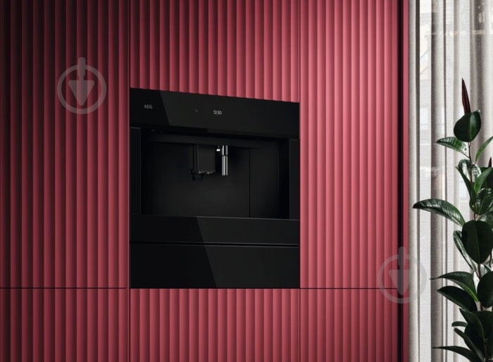 Встраиваемая кофемашина AEG NKC8N7B - фото 3