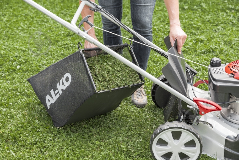 Газонокосилка бензиновая AL-KO Easy 4.60 SP-S - фото 5