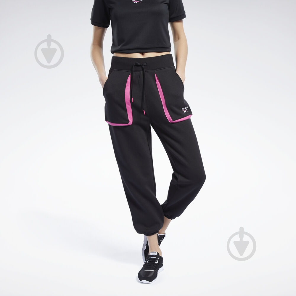 Брюки Reebok CL D JOGGER FT8131 р. S черный - фото 1