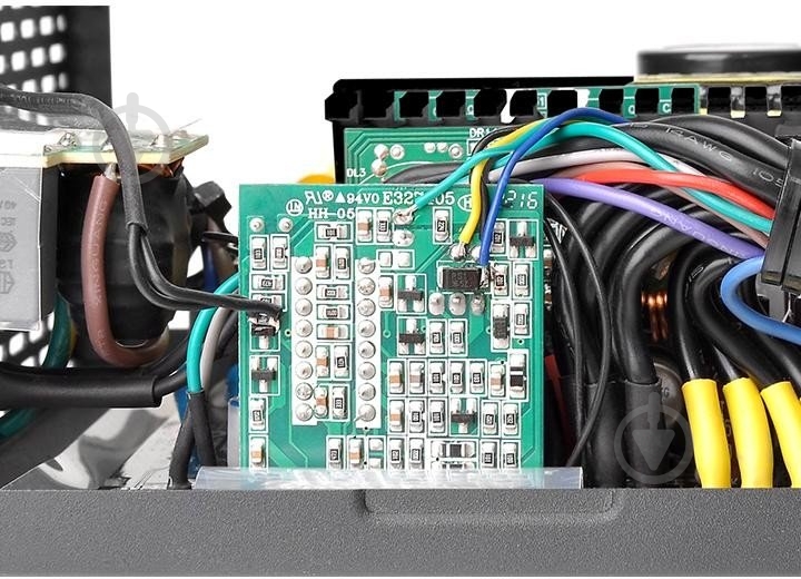 Блок питания Thermaltake PS-TPG-0750FPCGEU-R 750 Вт - фото 8