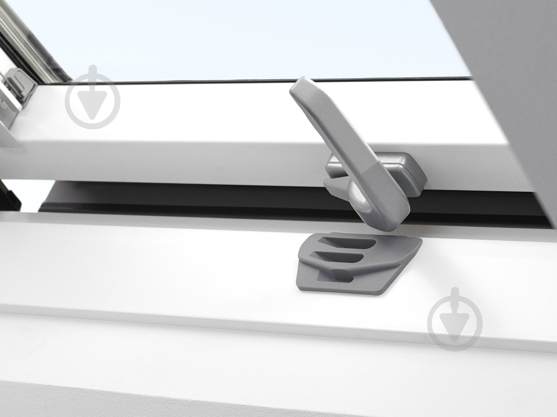 Вікно мансардне Velux Оптіма 66x118 GLP FR06 0073BIS нижнє відкривання - фото 2 Вікно мансардне Velux Оптіма 66x118 GLP FR06 0073BIS нижнє відкривання - фото 2