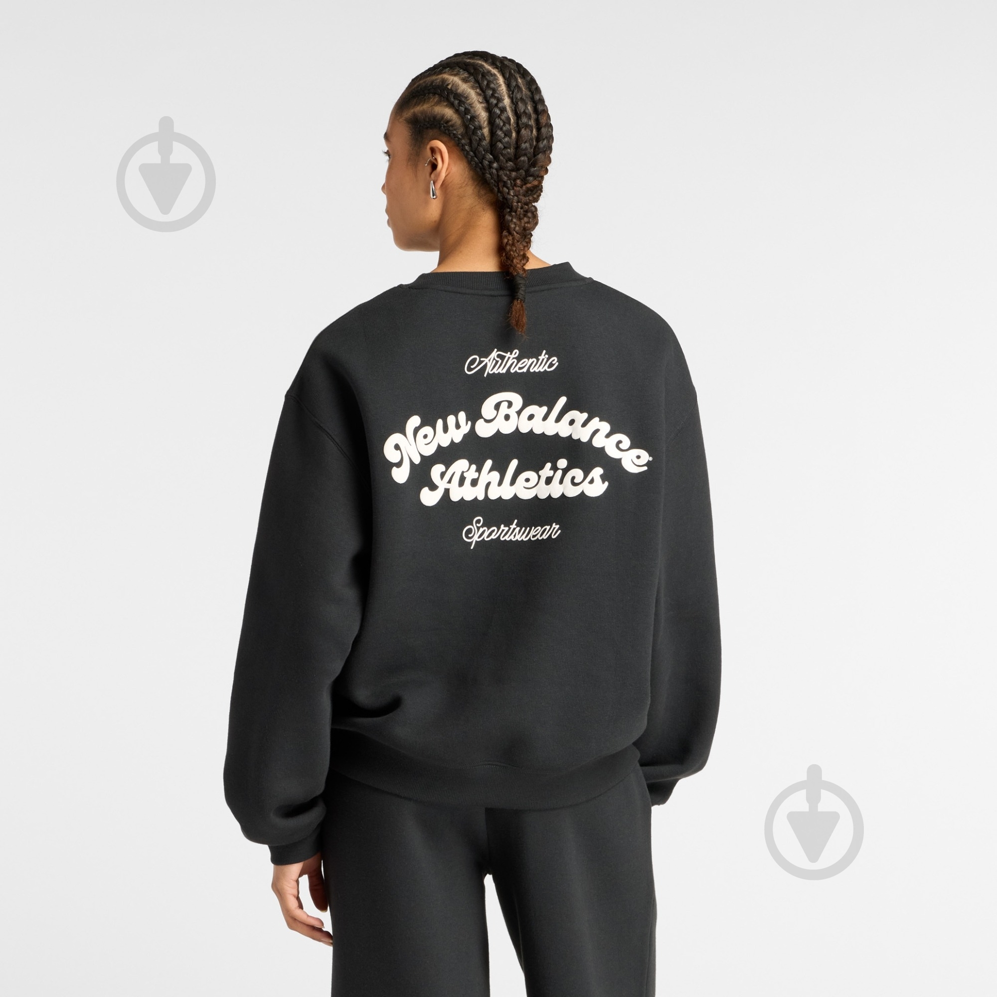 Світшот New Balance WT53516BK р.L чорний - фото 2