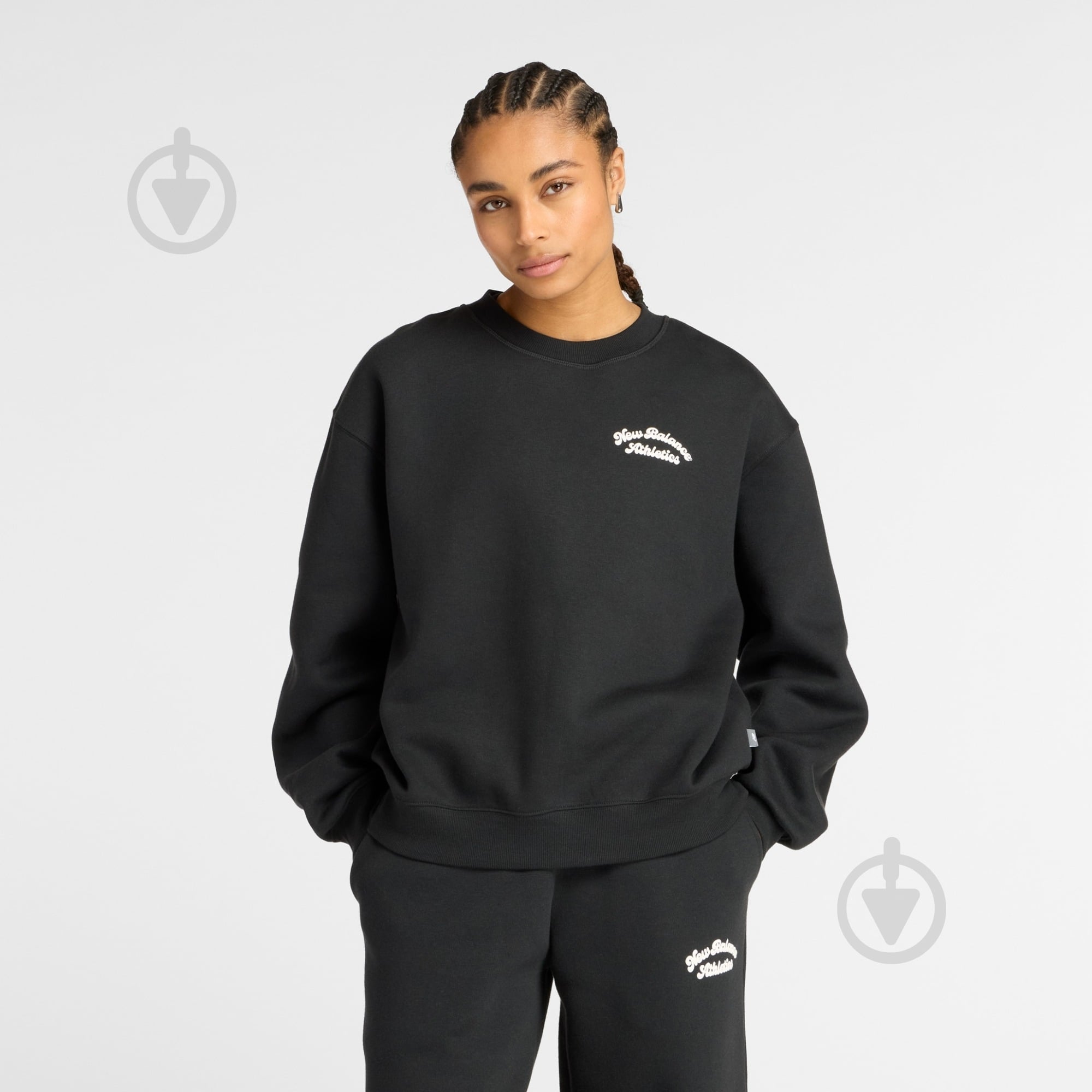 Свитшот New Balance WT53516BK р.M черный - фото 1