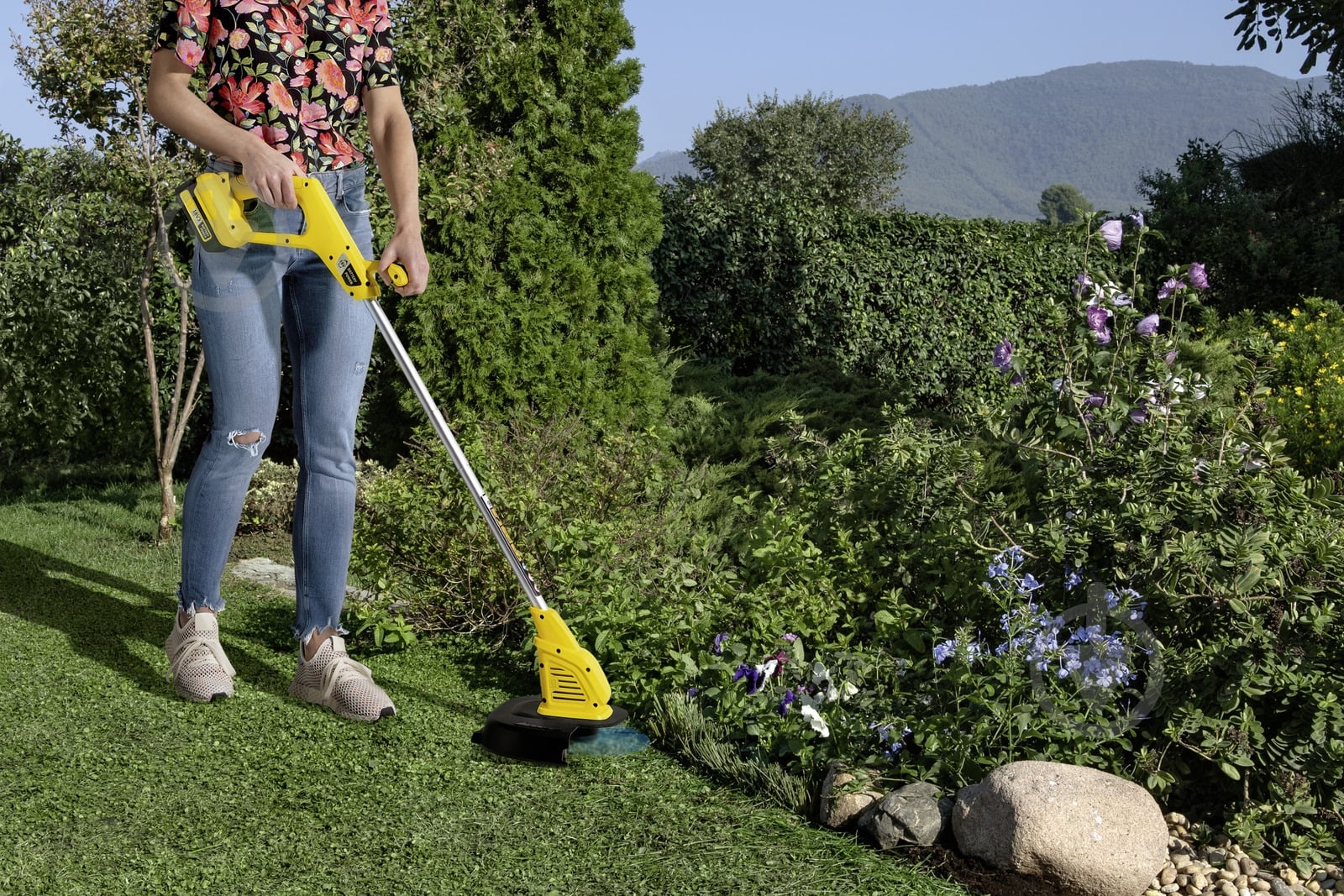 Триммер аккумуляторный Karcher LTR 18-25 - фото 5 Триммер аккумуляторный Karcher LTR 18-25 - фото 5