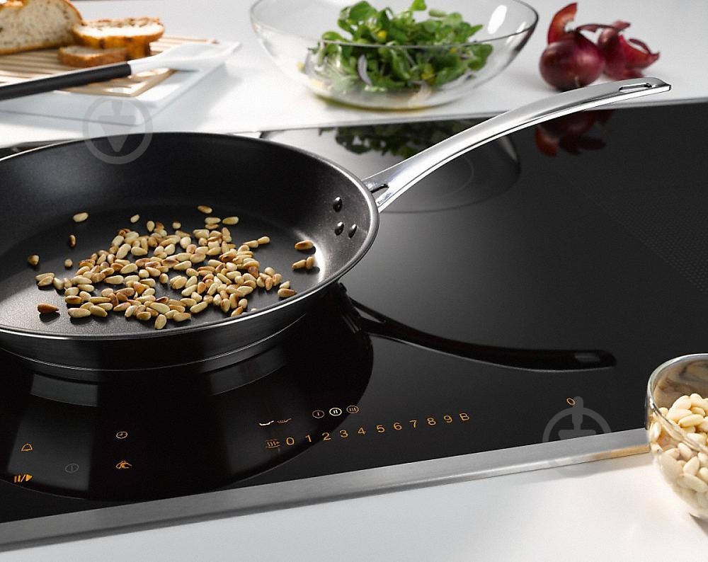 Варочная поверхность индукционная Miele KM6629 - фото 5