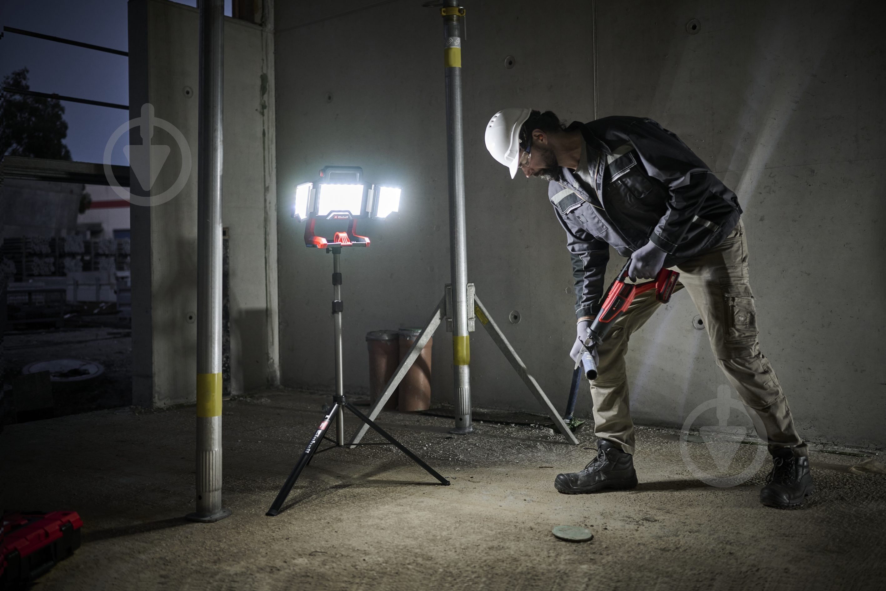 Фонарь Einhell аккумуляторный PXC TP-CL 18/3000 Li Set - Solo 3000 Lm 4514170 - фото 12 Фонарь Einhell аккумуляторный PXC TP-CL 18/3000 Li Set - Solo 3000 Lm 4514170 - фото 12