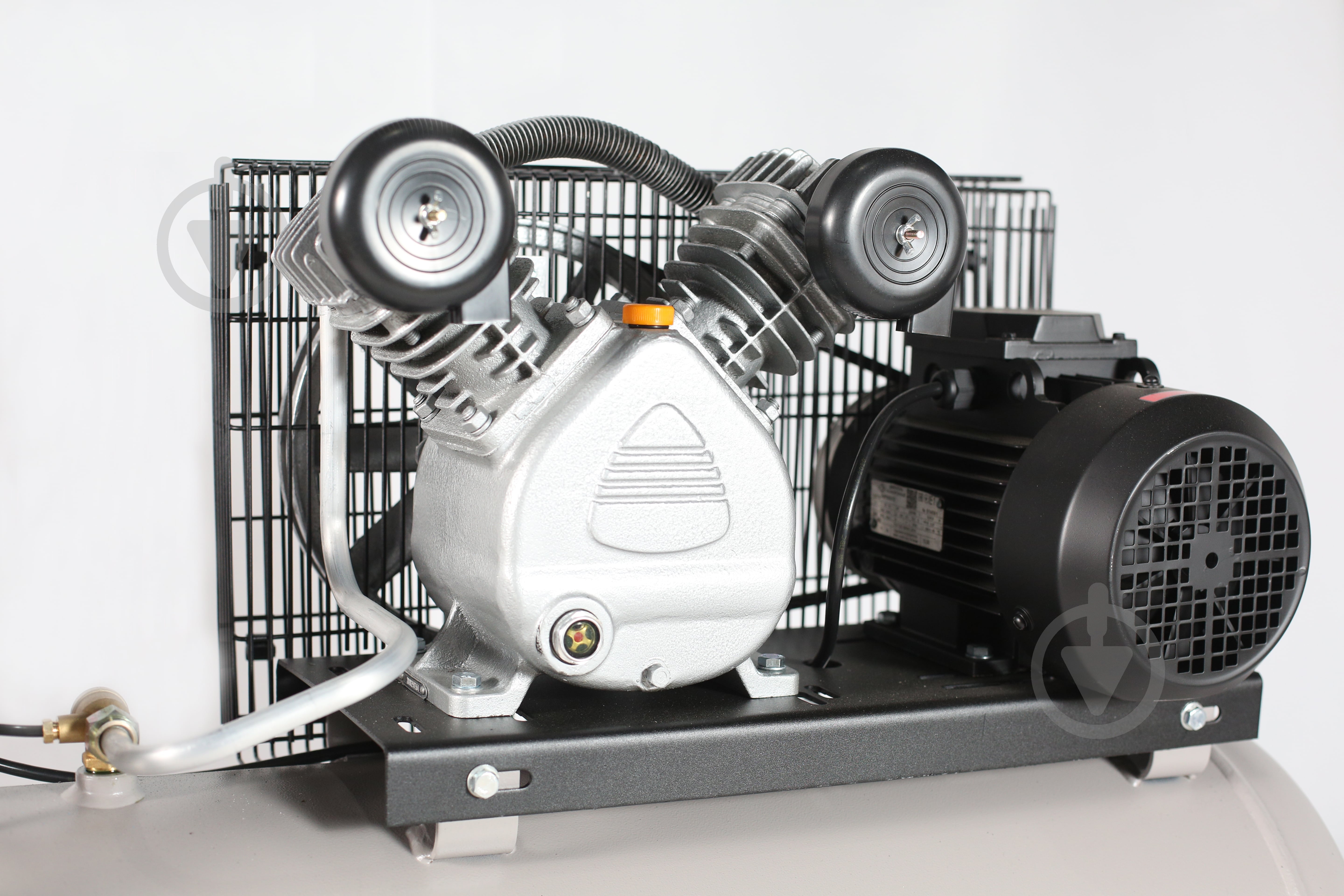 Компрессор AirCast 380B СБ4/С-100.LB24 - фото 3 Компрессор AirCast 380B СБ4/С-100.LB24 - фото 3