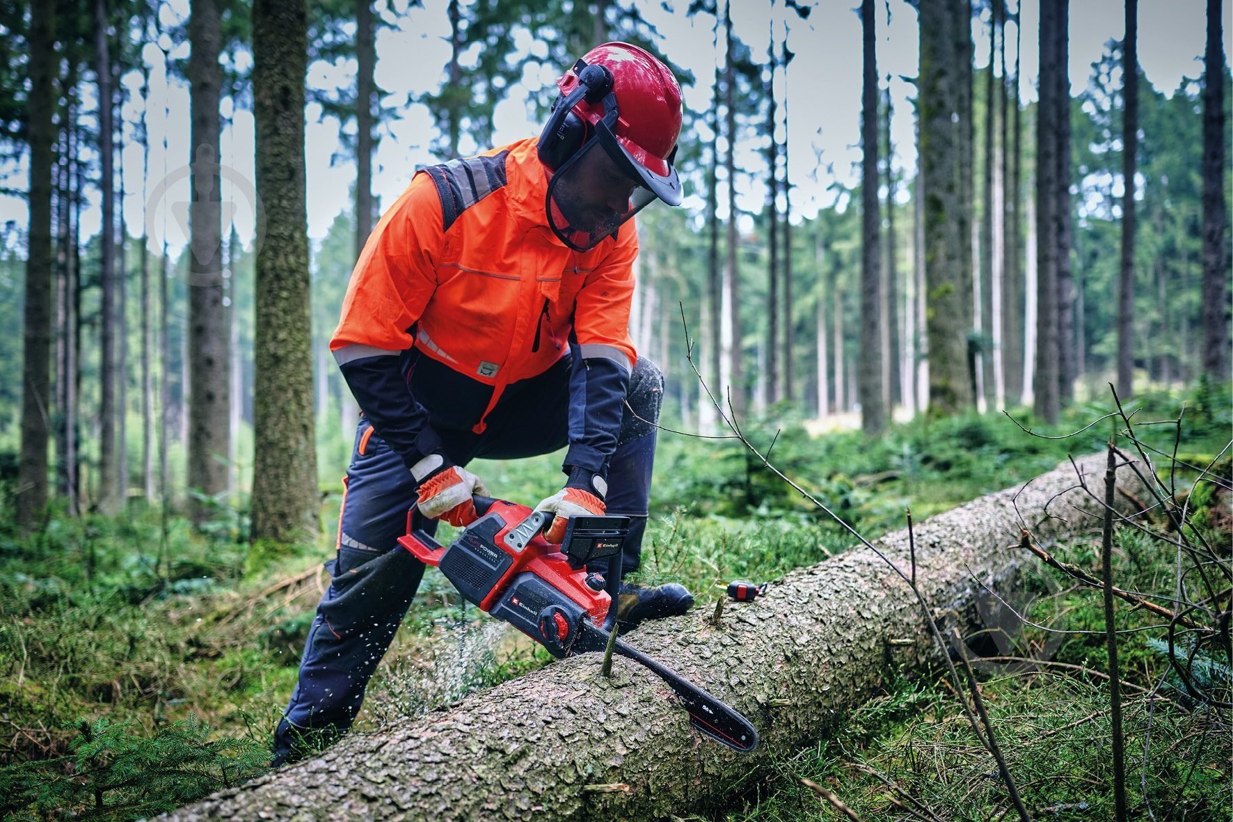 Пила цепная аккумуляторная Einhell Professional PXC GP-LC 36/40 Li BL - Solo - фото 3 Пила цепная аккумуляторная Einhell Professional PXC GP-LC 36/40 Li BL - Solo - фото 3