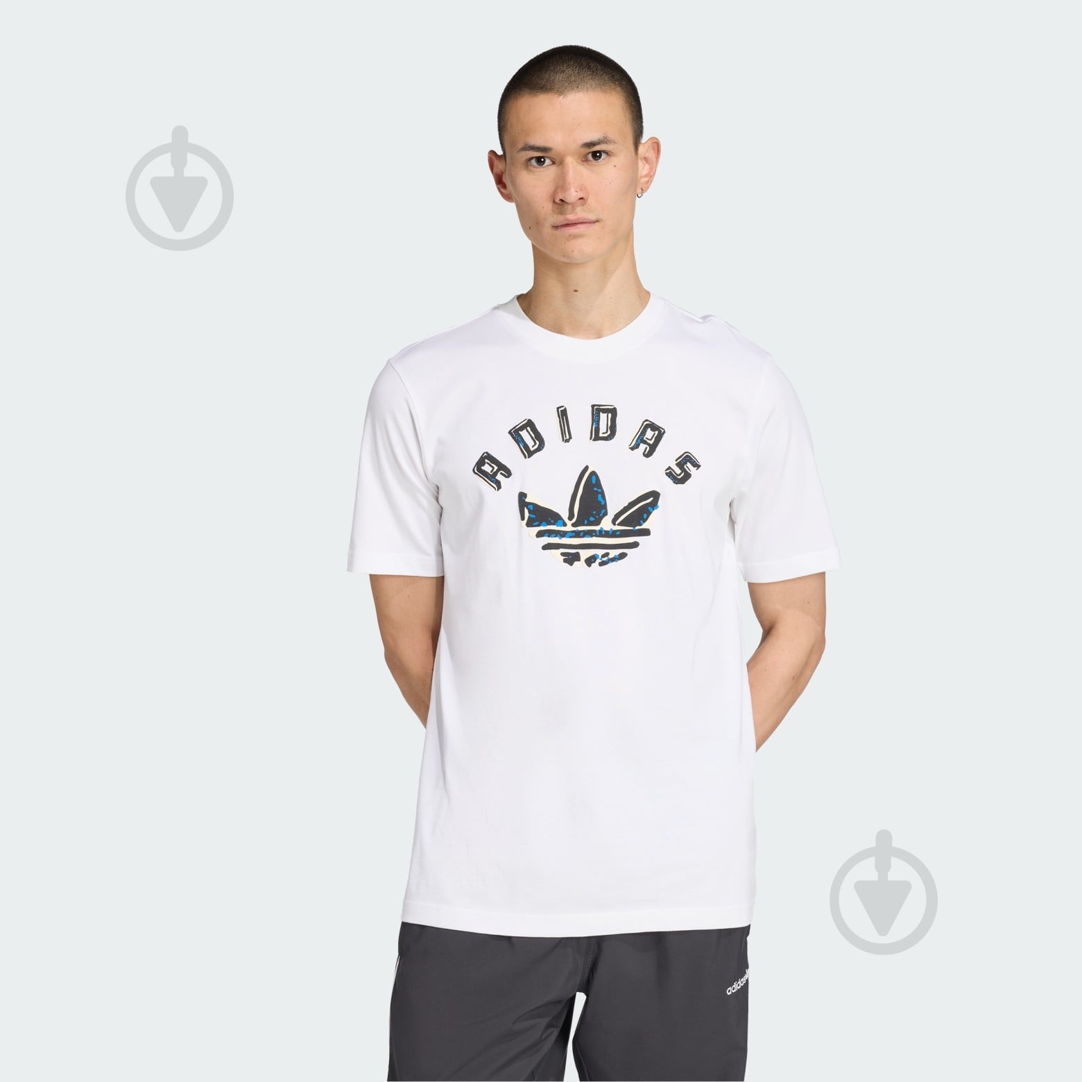 ᐉ Футболка Adidas GRFX TEE JX3089 р.2XL белый • Купить в Киеве