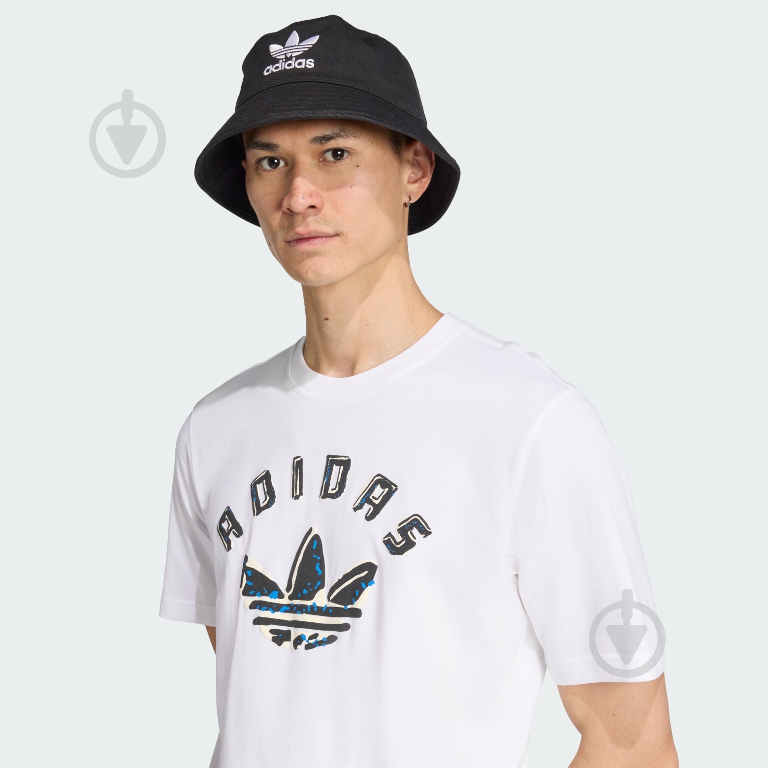 ᐉ Футболка Adidas GRFX TEE JX3089 р.2XL белый • Купить в Киеве