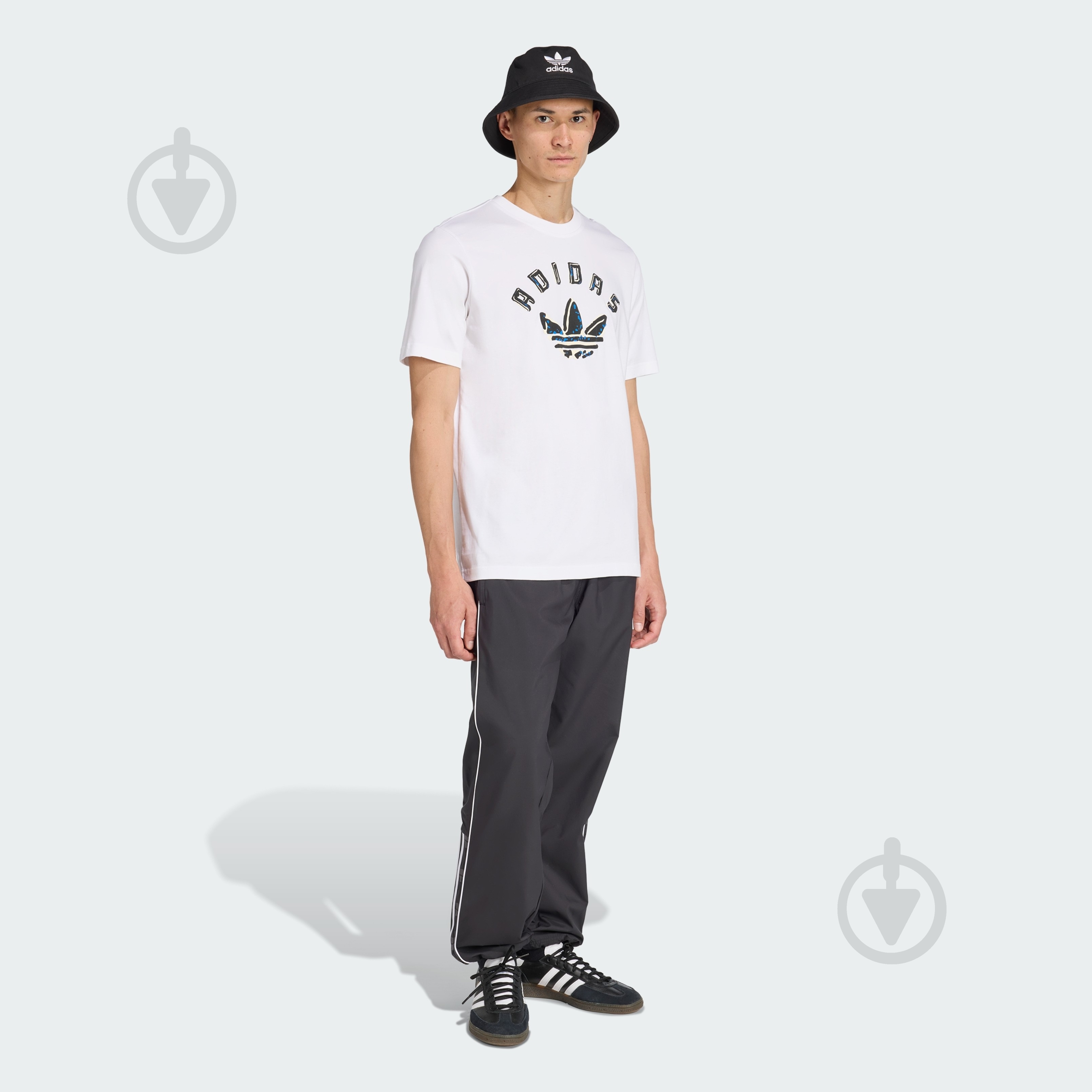 ᐉ Футболка Adidas GRFX TEE JX3089 р.2XL белый • Купить в Киеве