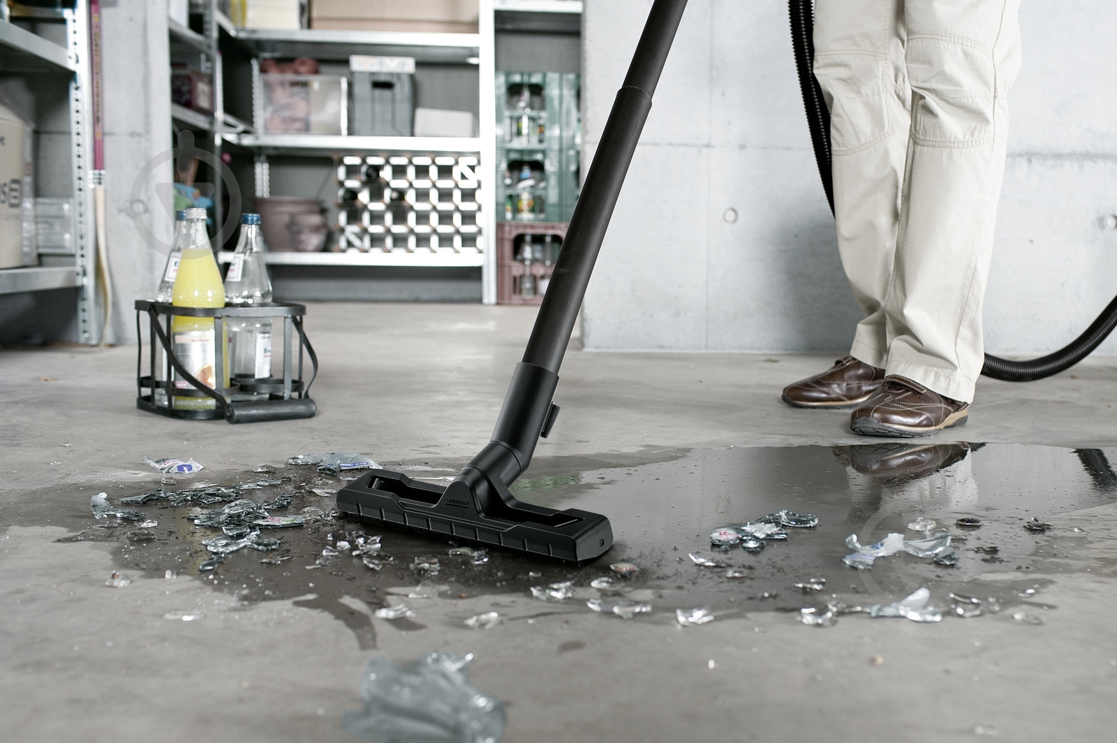 Пылесос Karcher WD 2 Premium 1.629-780.0 - фото 3 Пылесос Karcher WD 2 Premium 1.629-780.0 - фото 3