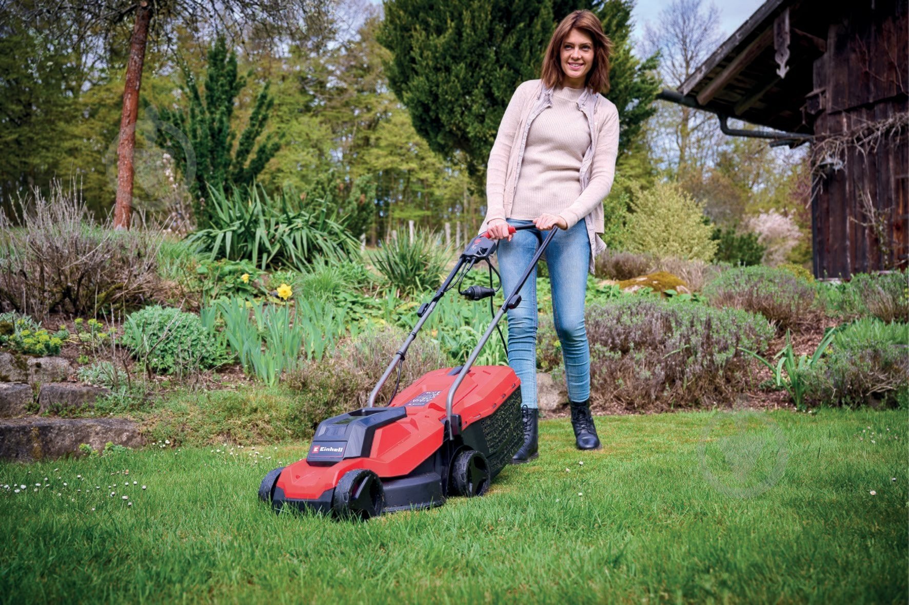 Газонокосилка электрическая Einhell GC-EM 1000/32 3400070 - фото 3 Газонокосилка электрическая Einhell GC-EM 1000/32 3400070 - фото 3