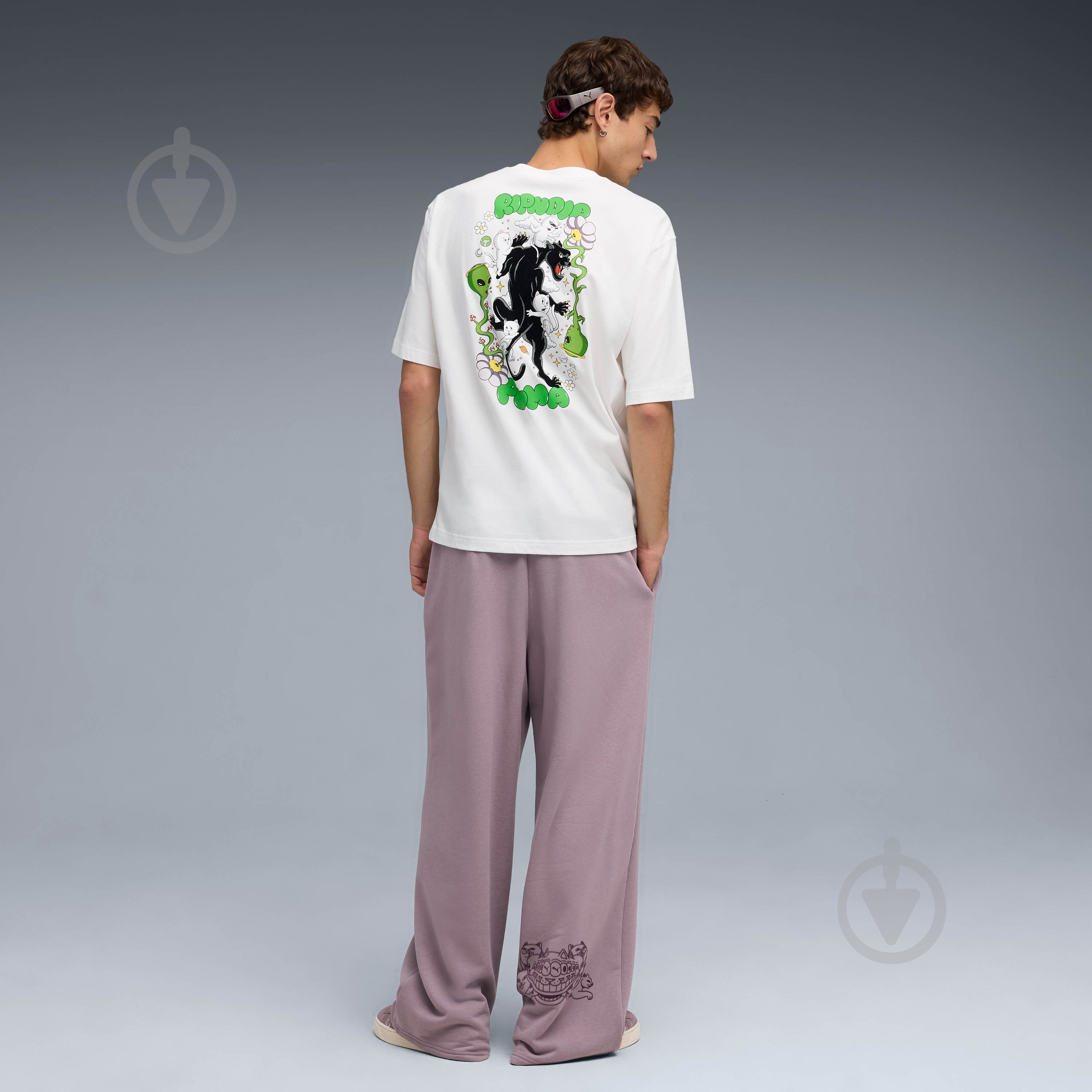 Футболка Puma PUMA X RIPNDIP Boxy Graphic Tee 63241302 р.S белый - фото 2 Футболка Puma PUMA X RIPNDIP Boxy Graphic Tee 63241302 р.S белый - фото 2