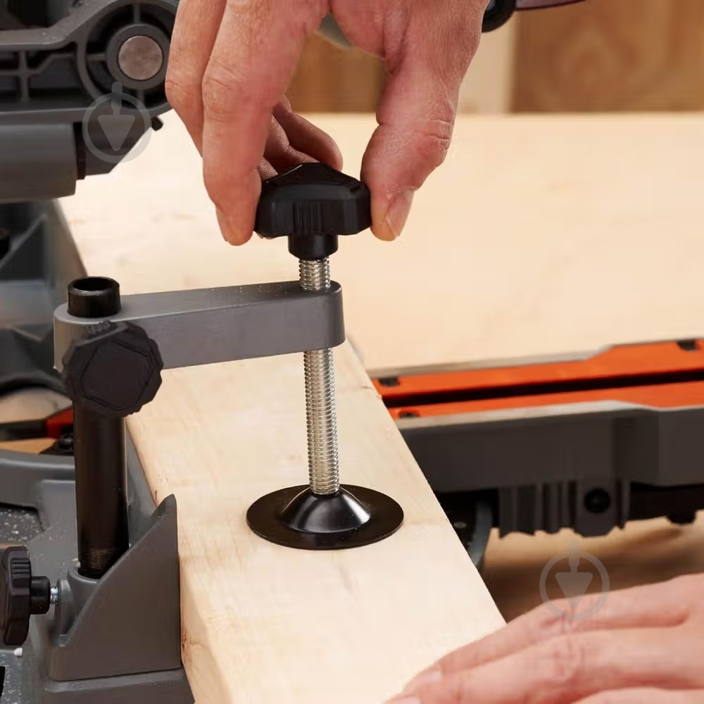 Пила торцовочная Black+Decker BES702 - фото 8 Пила торцовочная Black+Decker BES702 - фото 8