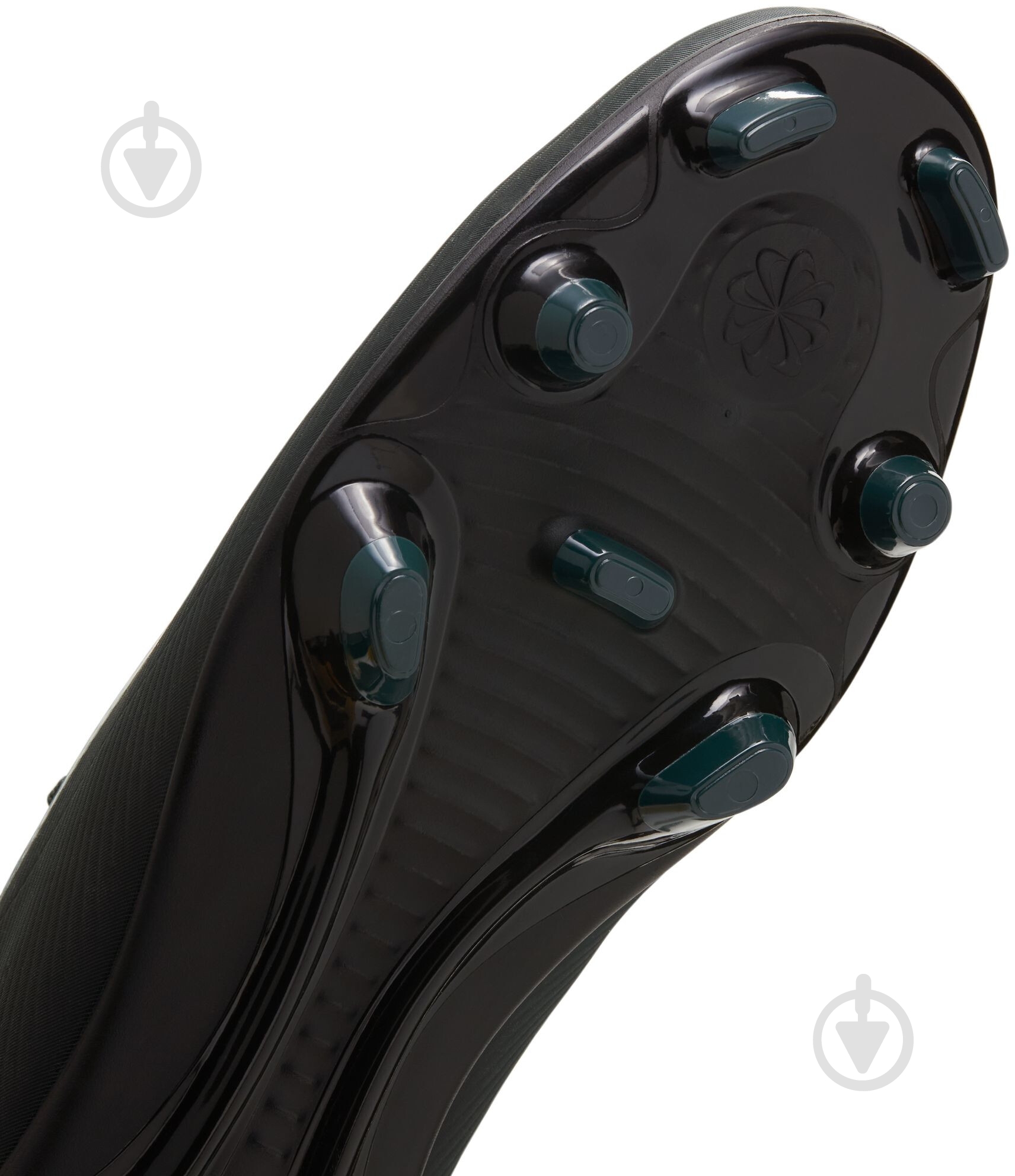 Бутси Nike Mercurial Vapor 16 Club FQ8441-002 р.44,5 чорний - фото 11 Бутси Nike Mercurial Vapor 16 Club FQ8441-002 р.44,5 чорний - фото 11