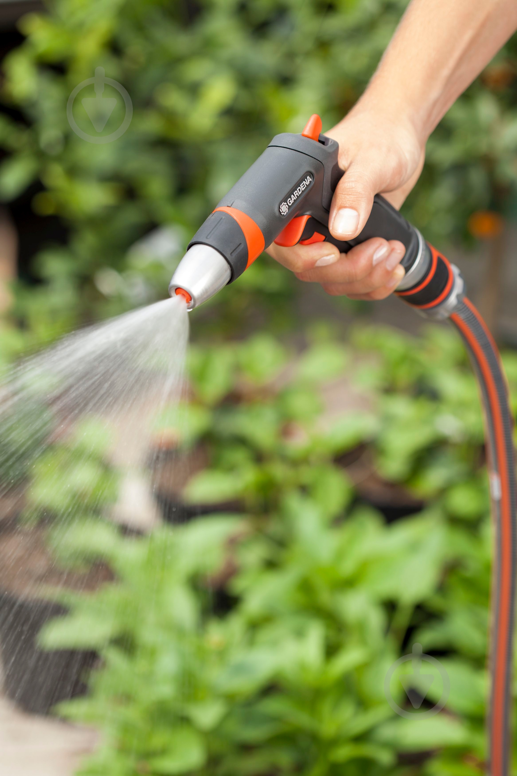 Пістолет для поливу Gardena Premium конектор з аквастопом 18305-33 - фото 2 Пістолет для поливу Gardena Premium конектор з аквастопом 18305-33 - фото 2