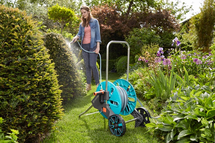 Тележка для шланга Gardena AquaRoll M Set 18512-20 - фото 4