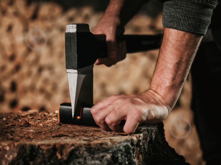 Точило для сокир і ножів Fiskars Xsharp 1000601 - фото 5
