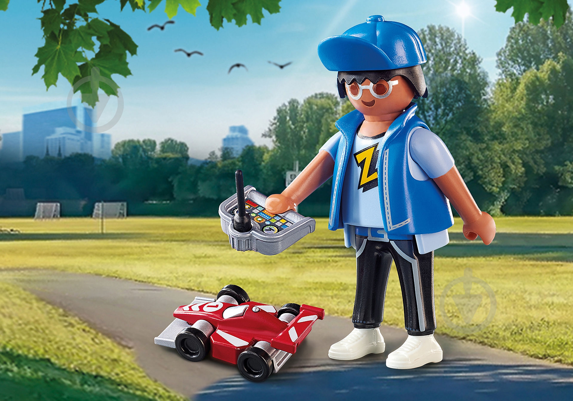 Конструктор Playmobil Мальчик с автомобилем 70561 - фото 2