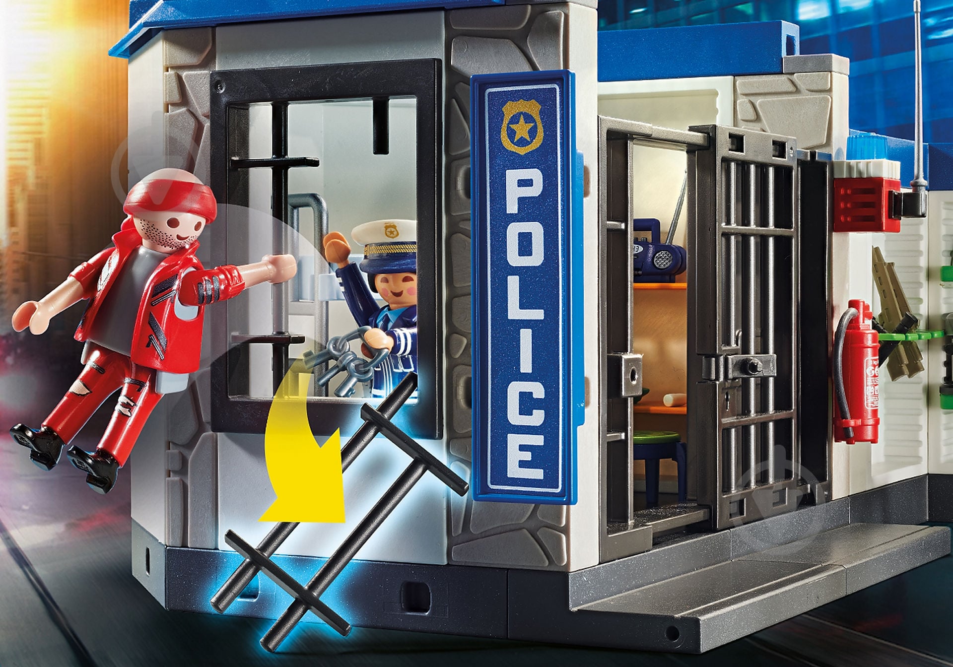 Конструктор Playmobil Побег из тюрьмы 70568 - фото 4 Конструктор Playmobil Побег из тюрьмы 70568 - фото 4