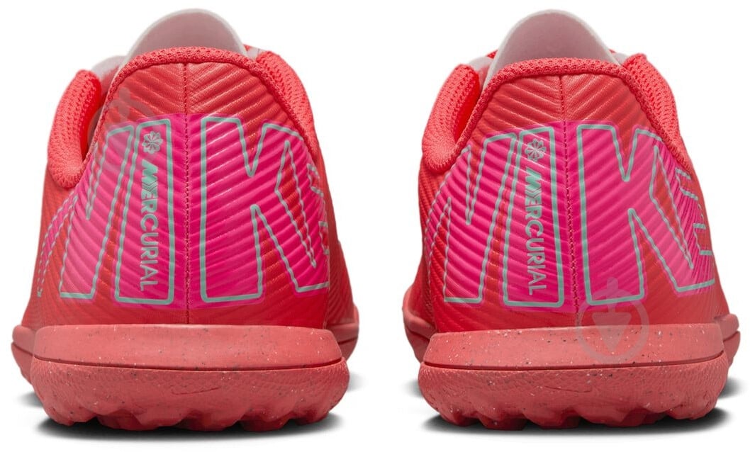 Cороконіжки Nike Jr. Mercurial Vapor 16 Club FQ8287-800 р.38,5 рожевий - фото 6 Cороконіжки Nike Jr. Mercurial Vapor 16 Club FQ8287-800 р.38,5 рожевий - фото 6