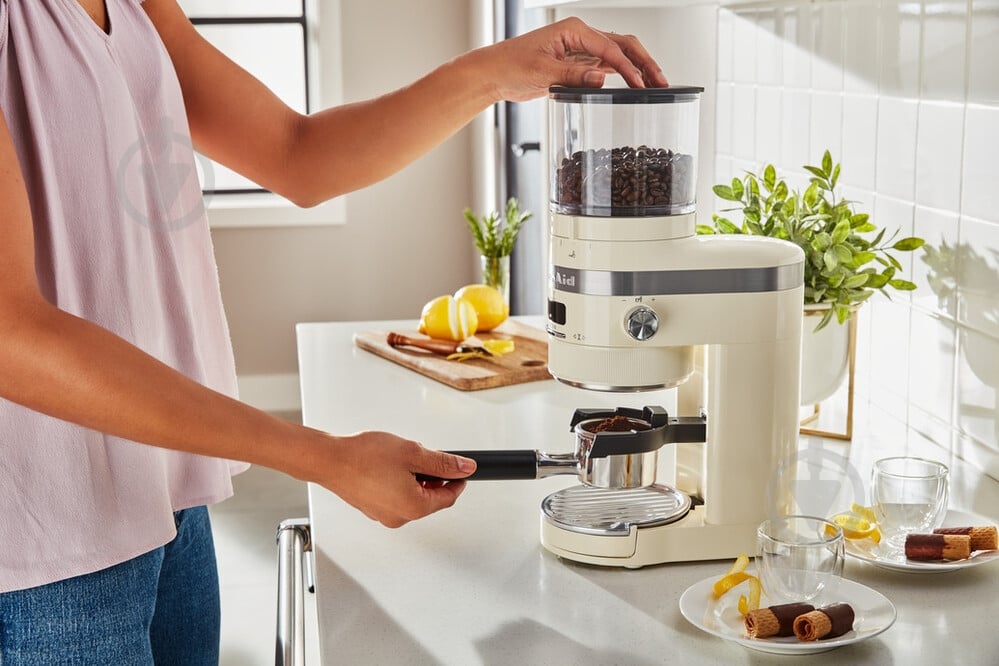Кавомолка KitchenAid Artisan 5KCG8433EAC Кремовий - фото 13