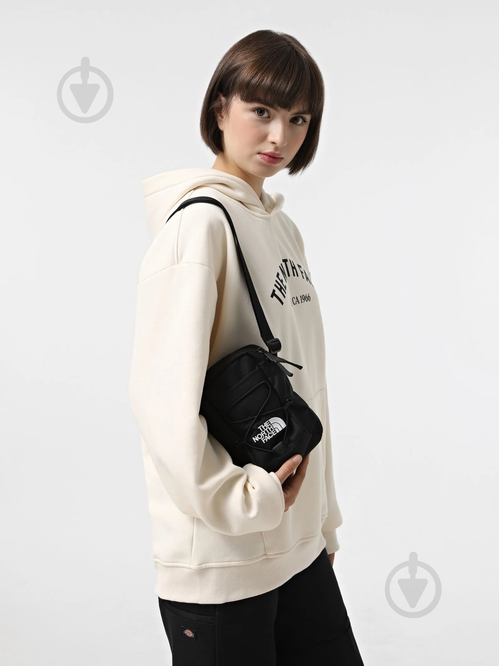 Сумка через плече THE NORTH FACE ESTER CROSSBODY NF0A52UC4H01 NF0A52UC4H01 2,3 л чорний - фото 8