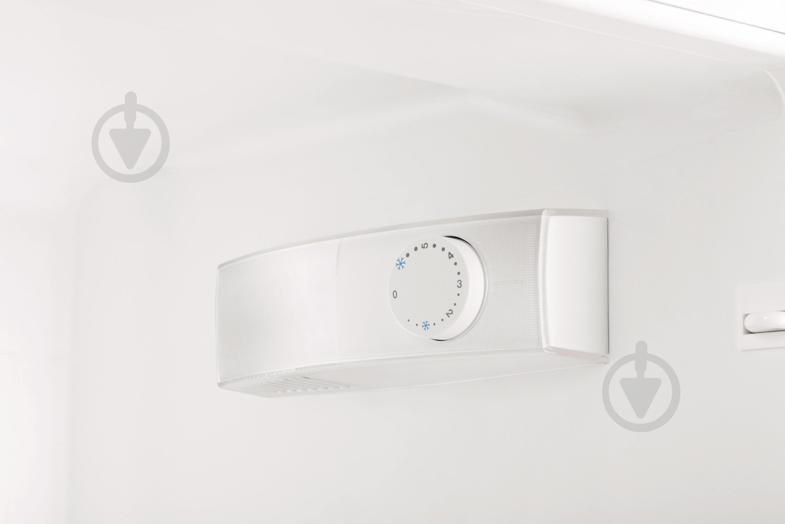 Встраиваемый холодильник Electrolux ERN92001FW - фото 2