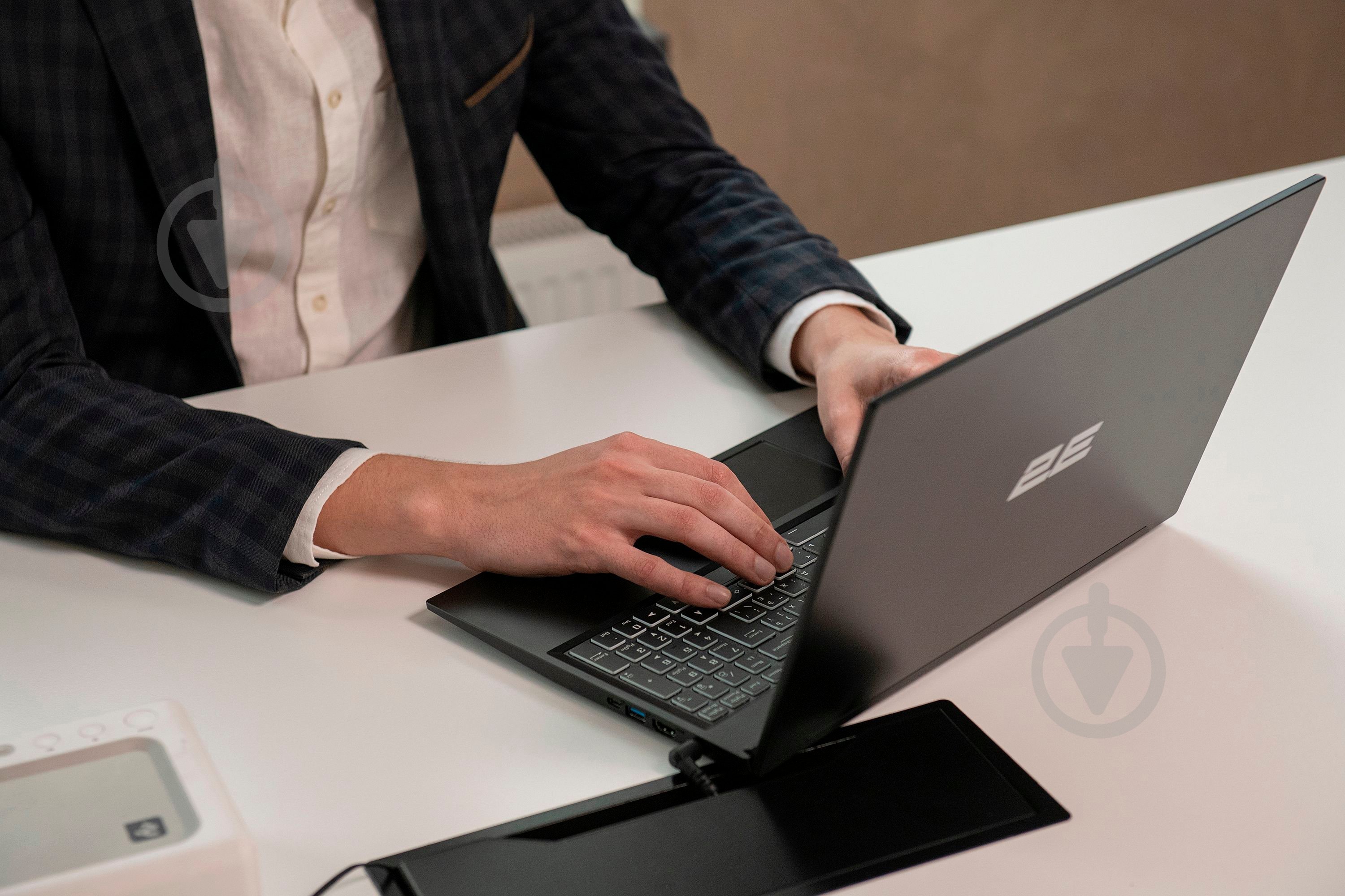 Ноутбук 2E Imaginary 15 15,6" (NL50MU-15UA34) black - фото 14 Ноутбук 2E Imaginary 15 15,6" (NL50MU-15UA34) black - фото 14