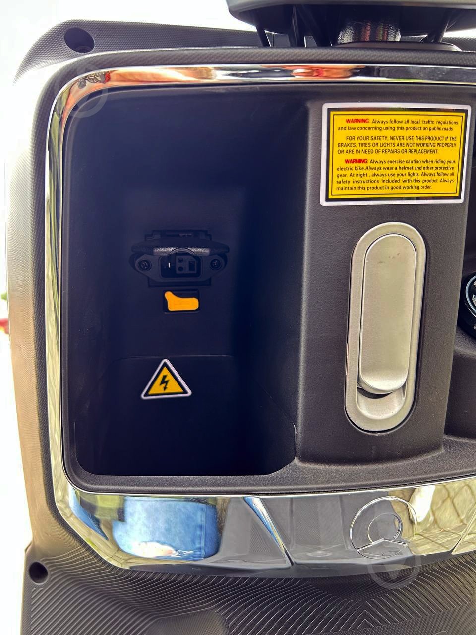 Электроскутер GTM Flex 1500 Вт - фото 9