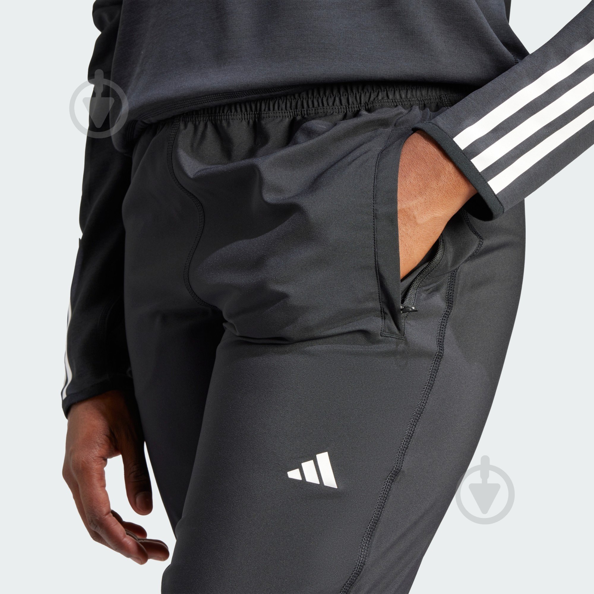 Брюки Adidas OTR B PANT IK7444 р. S черный - фото 3