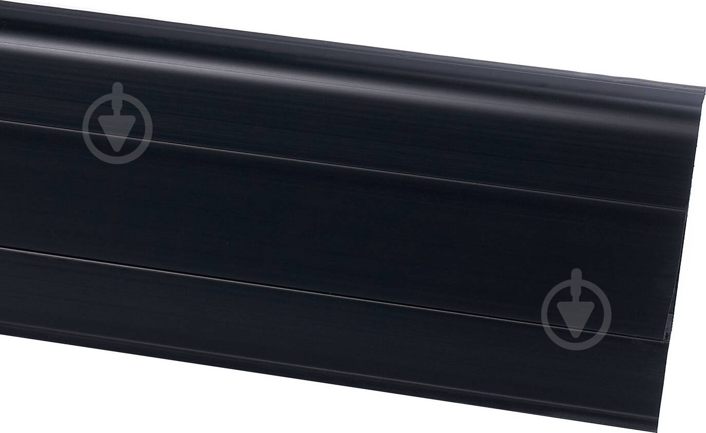 Плинтус SAN DECOR Elegance 790 черный 23,5х70х2500 мм - фото 1