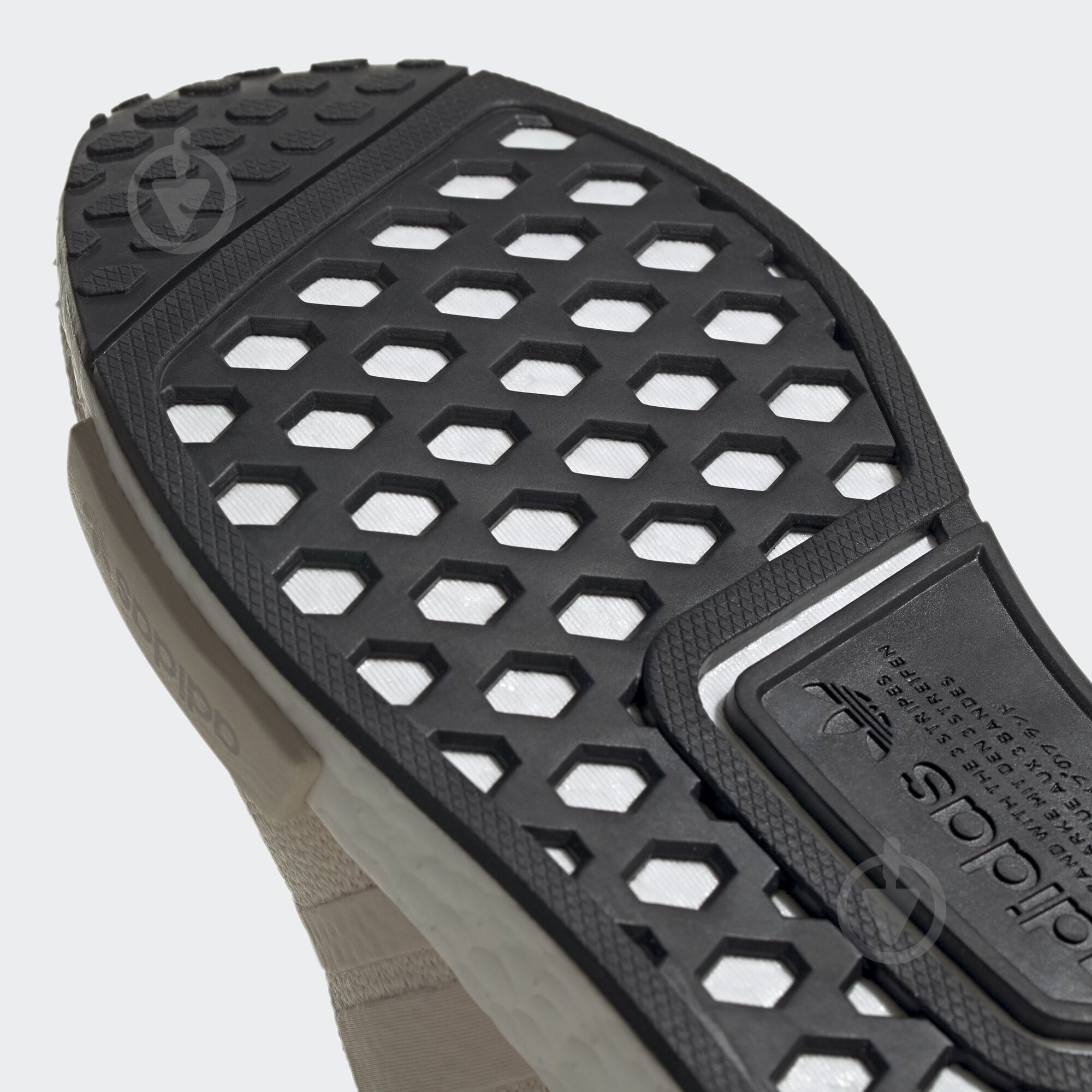 Кросівки жіночі Adidas NMD R1 W EE5179 р.38 2/3 рожево-бежеві - фото 9 Кросівки жіночі Adidas NMD R1 W EE5179 р.38 2/3 рожево-бежеві - фото 9