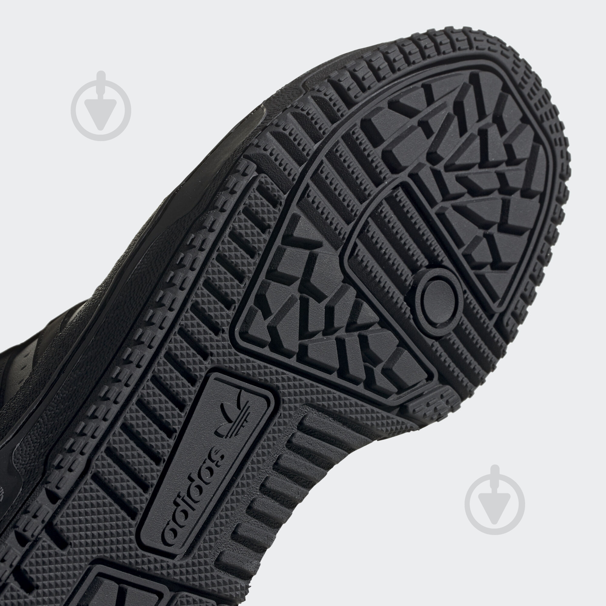 Ботинки Adidas RIVALRY TR EE5528 р.46 черный - фото 9