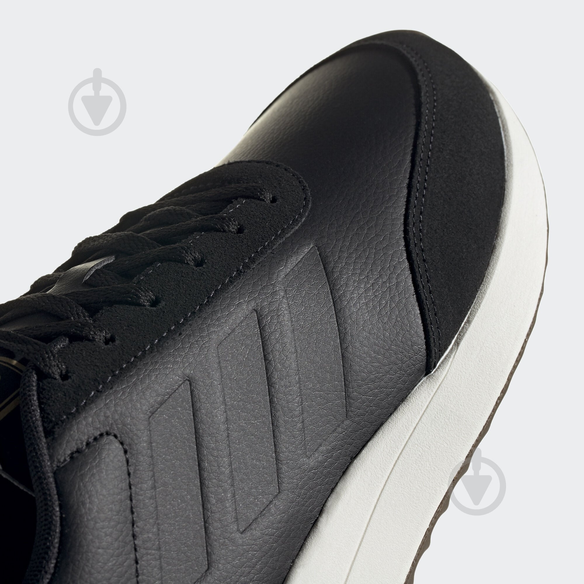 Кросівки чоловічі зимові Adidas RUN70S EE9758 р.45 1/3 чорні - фото 8
