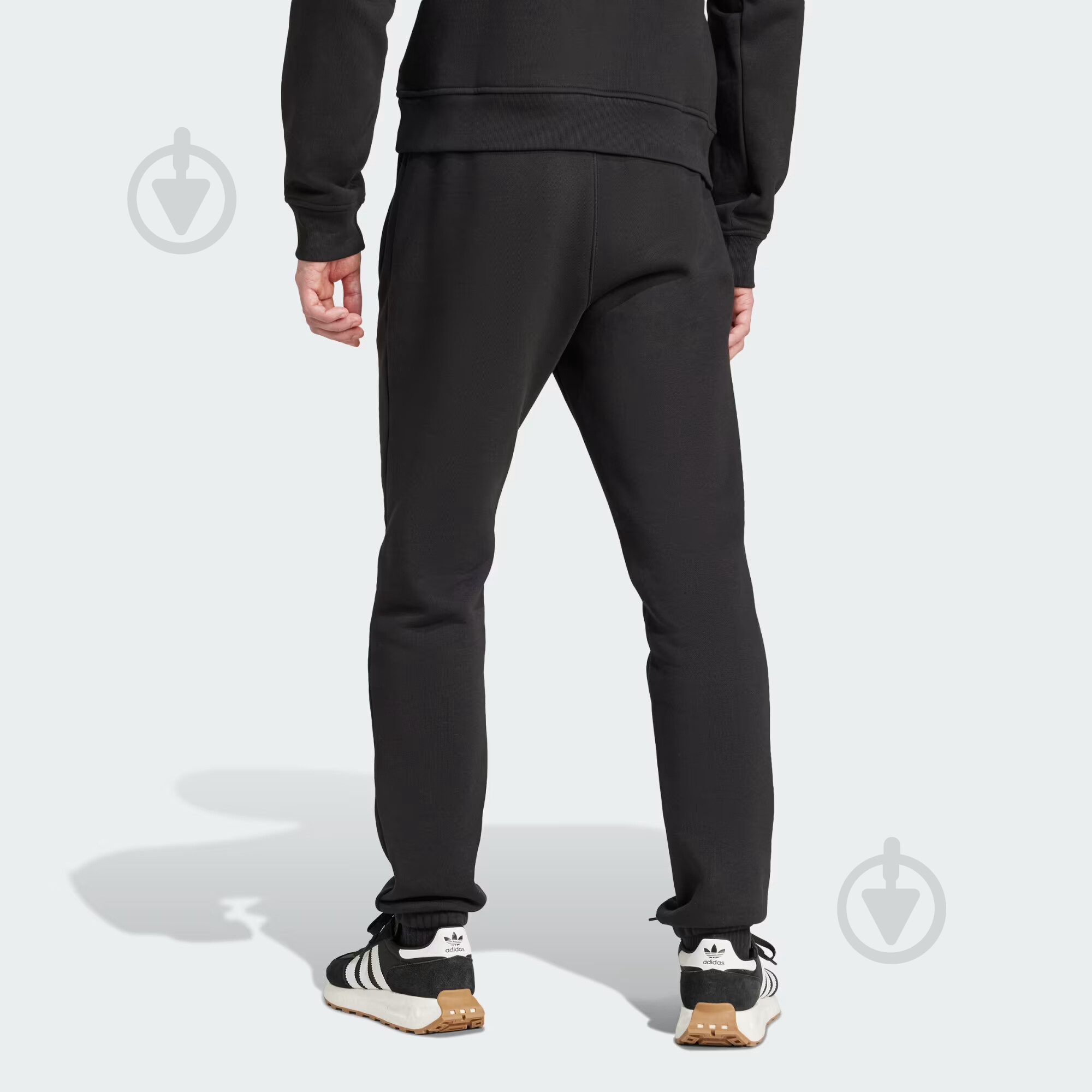 Брюки Adidas ESS PT IY7361 р. S черный - фото 2 Брюки Adidas ESS PT IY7361 р. S черный - фото 2