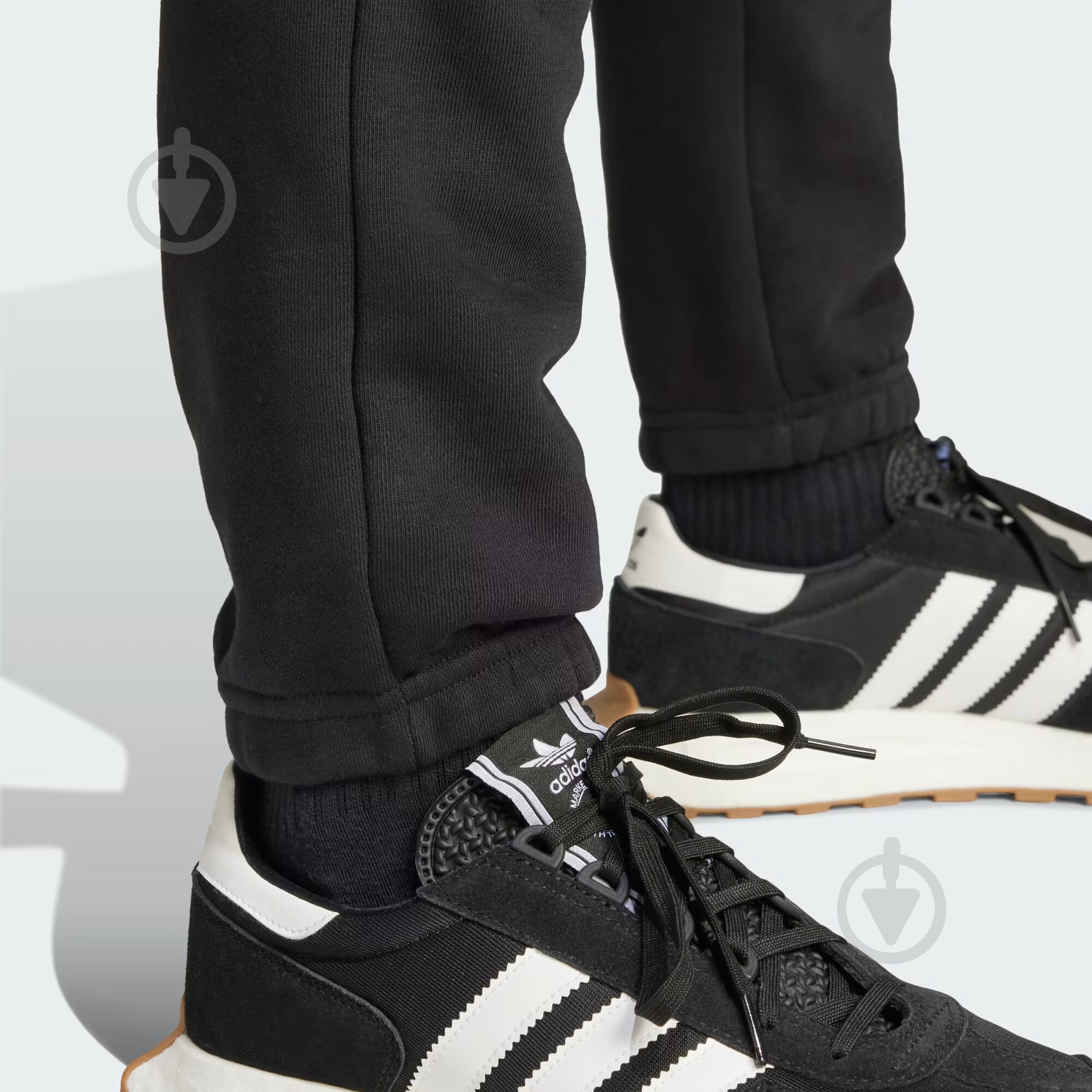 Брюки Adidas ESS PT IY7361 р. S черный - фото 4 Брюки Adidas ESS PT IY7361 р. S черный - фото 4