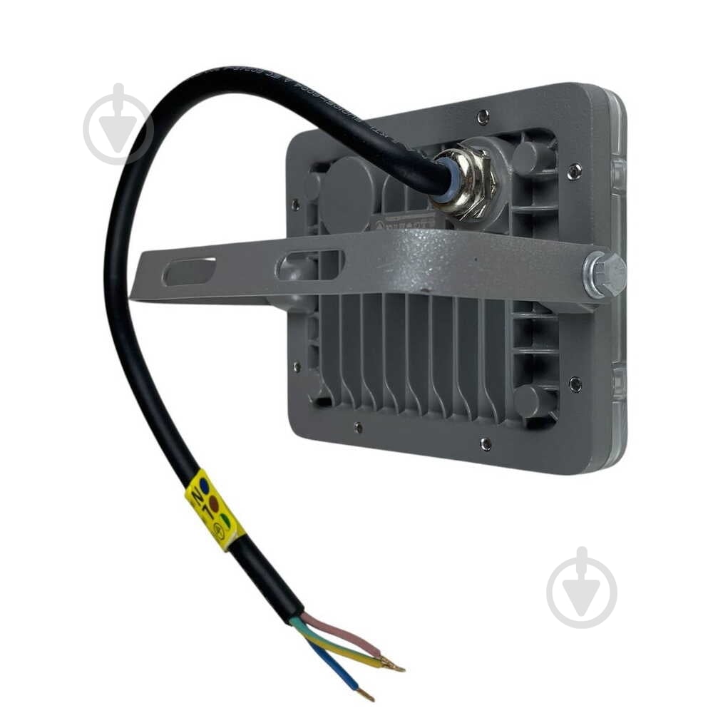 Прожектор светодиодный Violux CARBON 10 Вт IP65 серый 400132 - фото 3 Прожектор светодиодный Violux CARBON 10 Вт IP65 серый 400132 - фото 3