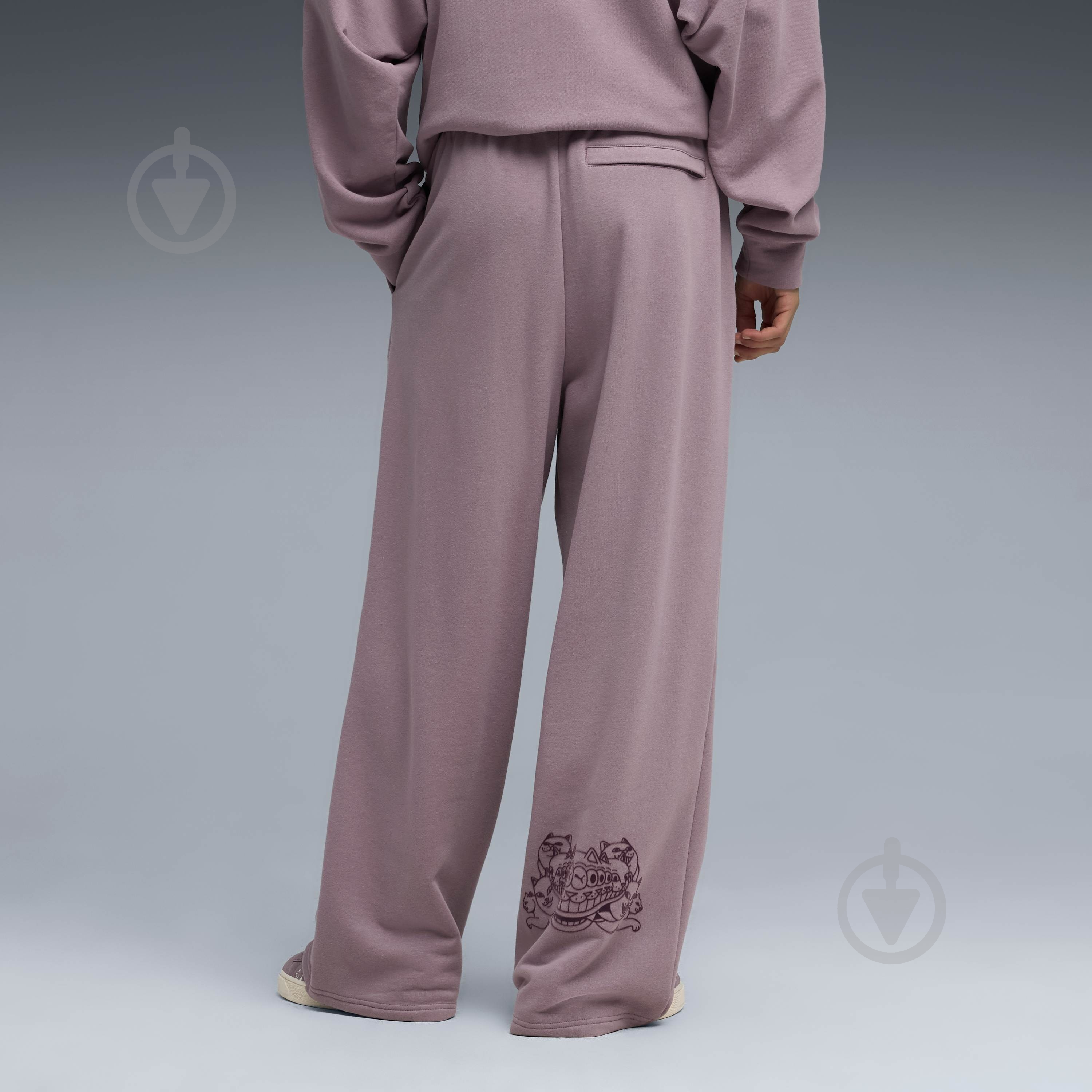 Штани Puma PUMA X RIPNDIP Oversized Wide Sweatpants TR op 63241664 р. 2XL сірий - фото 2 Штани Puma PUMA X RIPNDIP Oversized Wide Sweatpants TR op 63241664 р. 2XL сірий - фото 2
