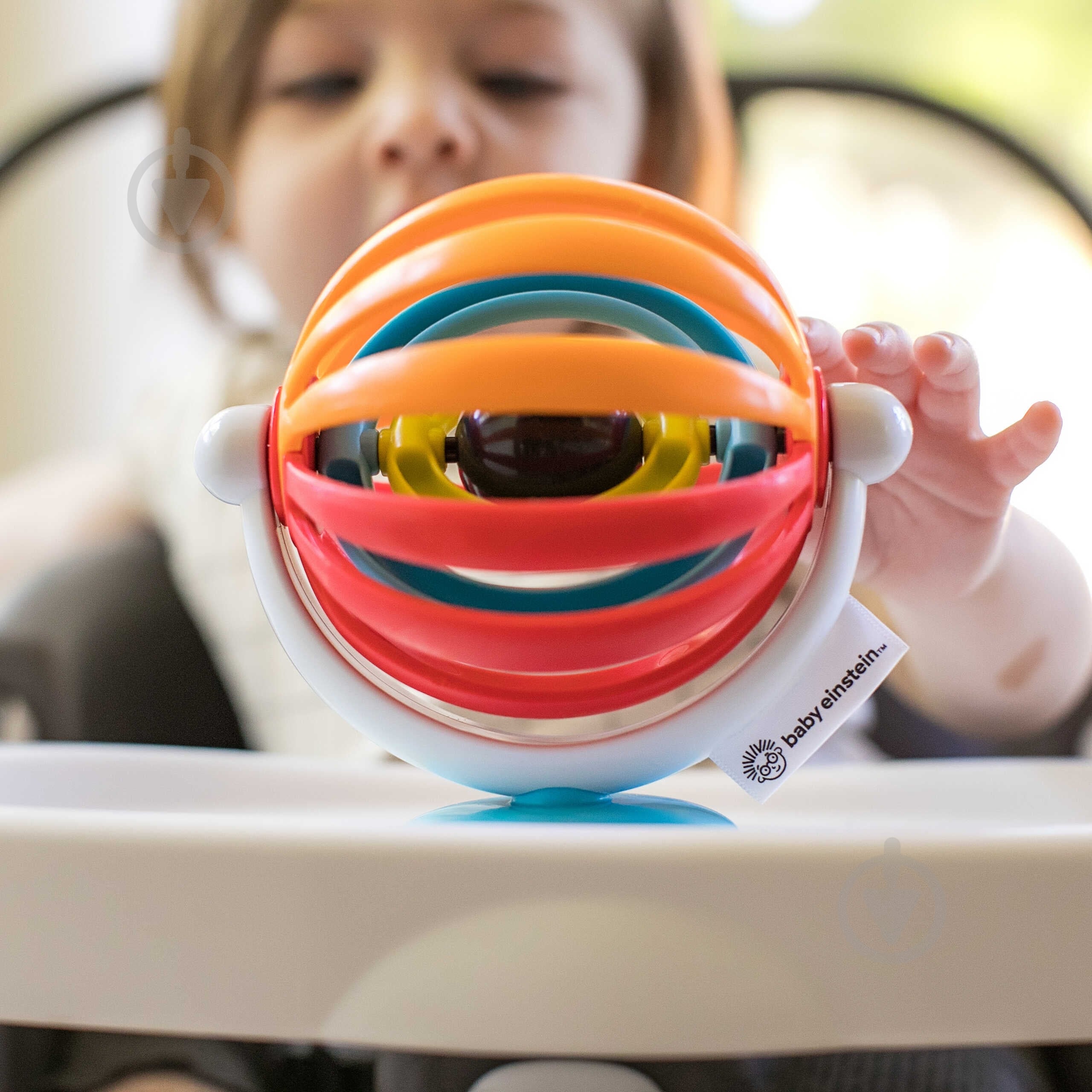 Игрушка на присосках Baby Einstein Sticky Spinner 11522 - фото 2 Игрушка на присосках Baby Einstein Sticky Spinner 11522 - фото 2