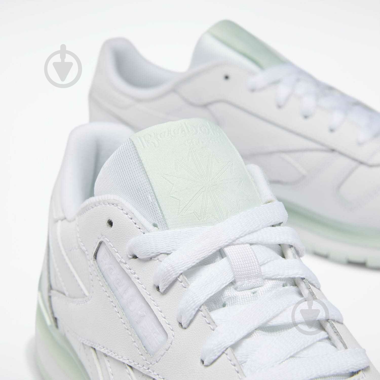Кроссовки женские зимние Reebok CL LTHR DV8762 р.36 белые - фото 6