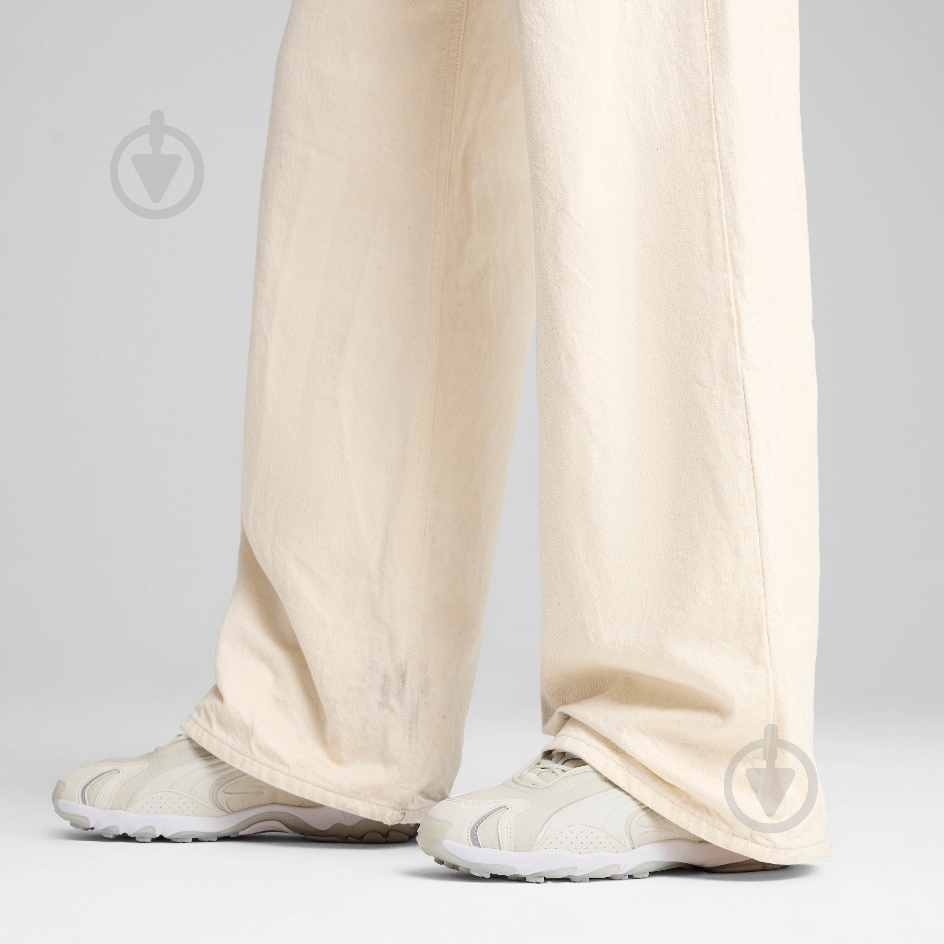 Кросівки жіночі Puma Inhale Essentials 40327501 р.37,5 бежеві - фото 7