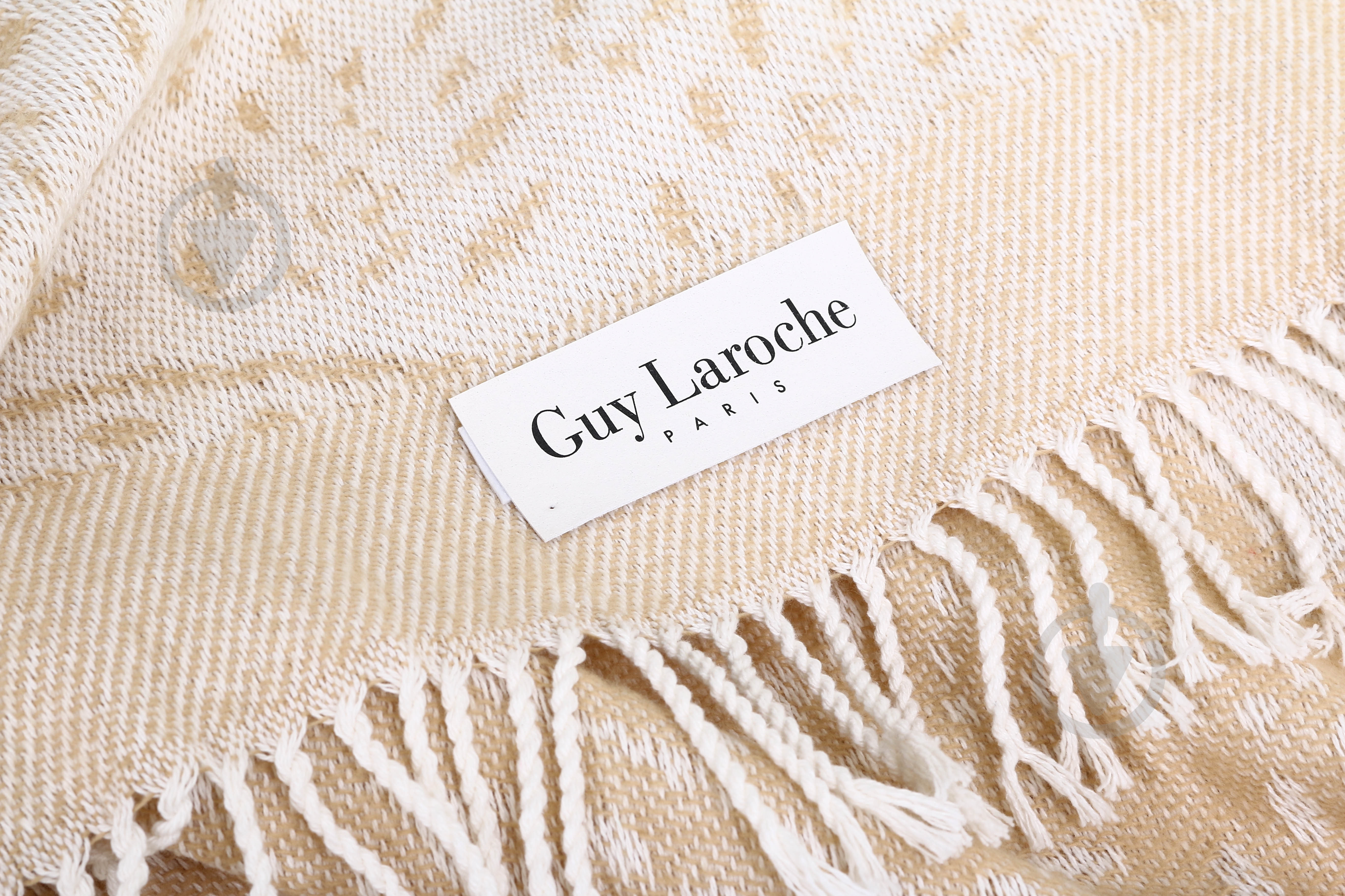 Плед Narbonne beige 130x170 см бежево-білий Guy Laroche Paris - фото 3 Плед Narbonne beige 130x170 см бежево-білий Guy Laroche Paris - фото 3
