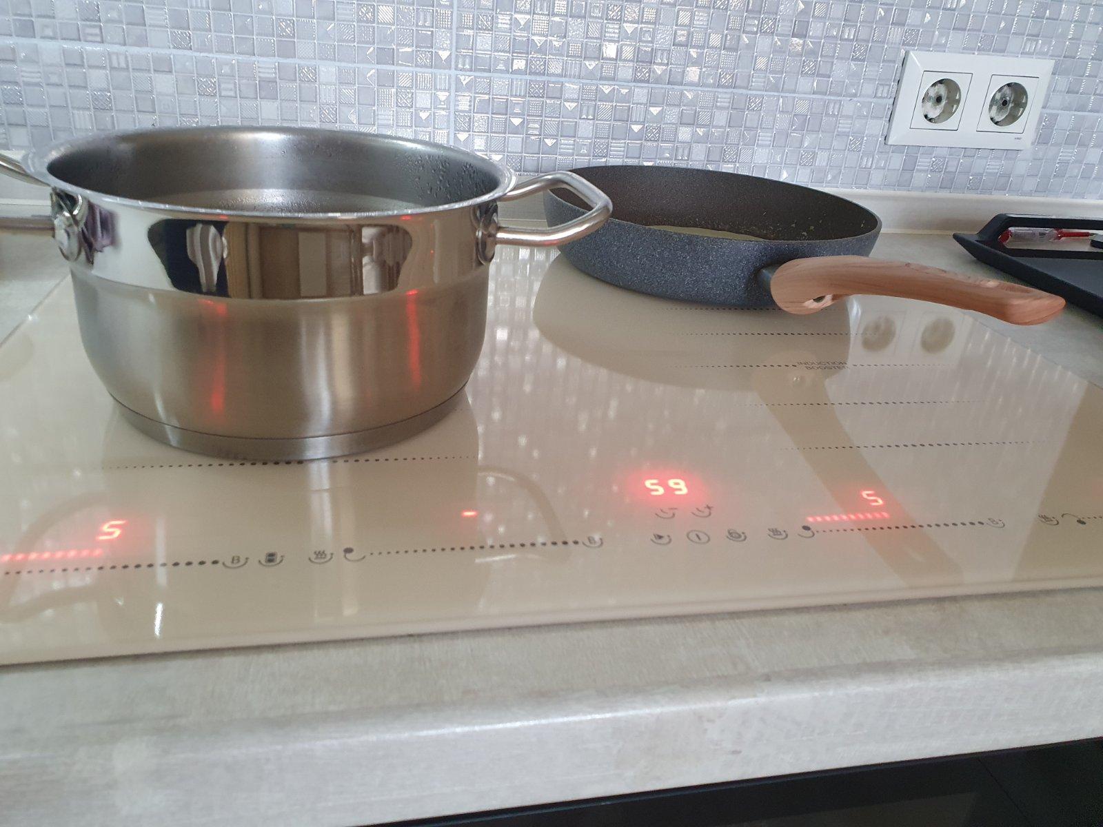 Варильна поверхня Luxor Solid 622 Individual Konkordanz Stop and Go 3D BG Keep Warm Бежевий у реальних умовах використання від користувача Николай Высокий.