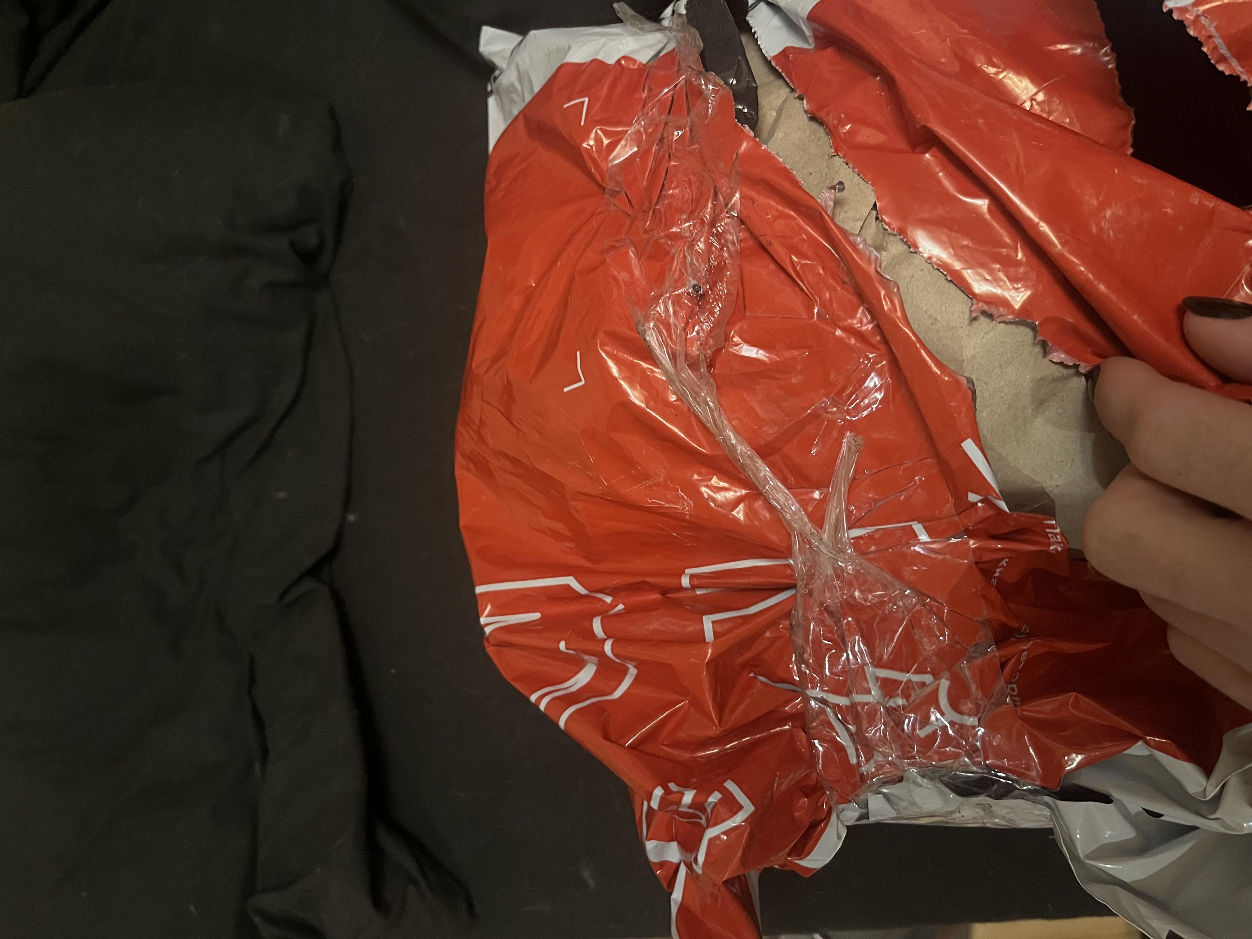 Фото: Ступка с пестиком мраморная Dynasty 10х7 см, отправлено покупателем Євгеній Ступка с пестиком мраморная Dynasty 10х7 см в реальных условиях использования от покупателя Євгеній.