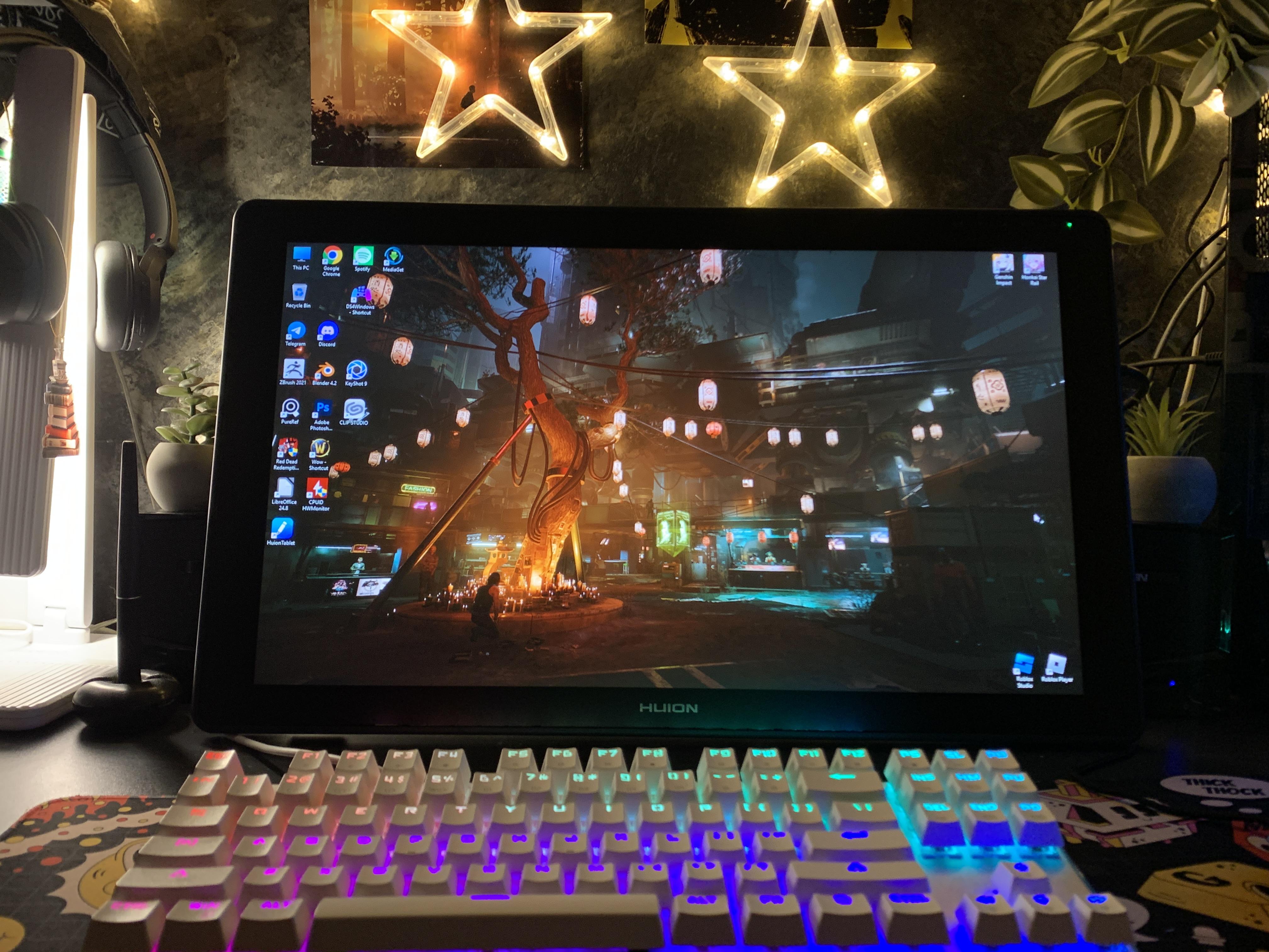 Фото: Графический монитор-планшет Huion Kamvas 22 (GS2201), отправлено пользователем Емілія Графический монитор-планшет Huion Kamvas 22 (GS2201) в реальных условиях использования от пользователя Емілія.