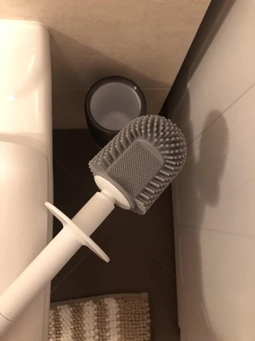 Фото: Ершик пластиковый силиконовый Joybos с длинной ручкой (JBS-MTS-N04B2-JWT), отправлено пользователем Настя Ершик пластиковый силиконовый Joybos с длинной ручкой (JBS-MTS-N04B2-JWT) в реальных условиях использования от пользователя Настя.