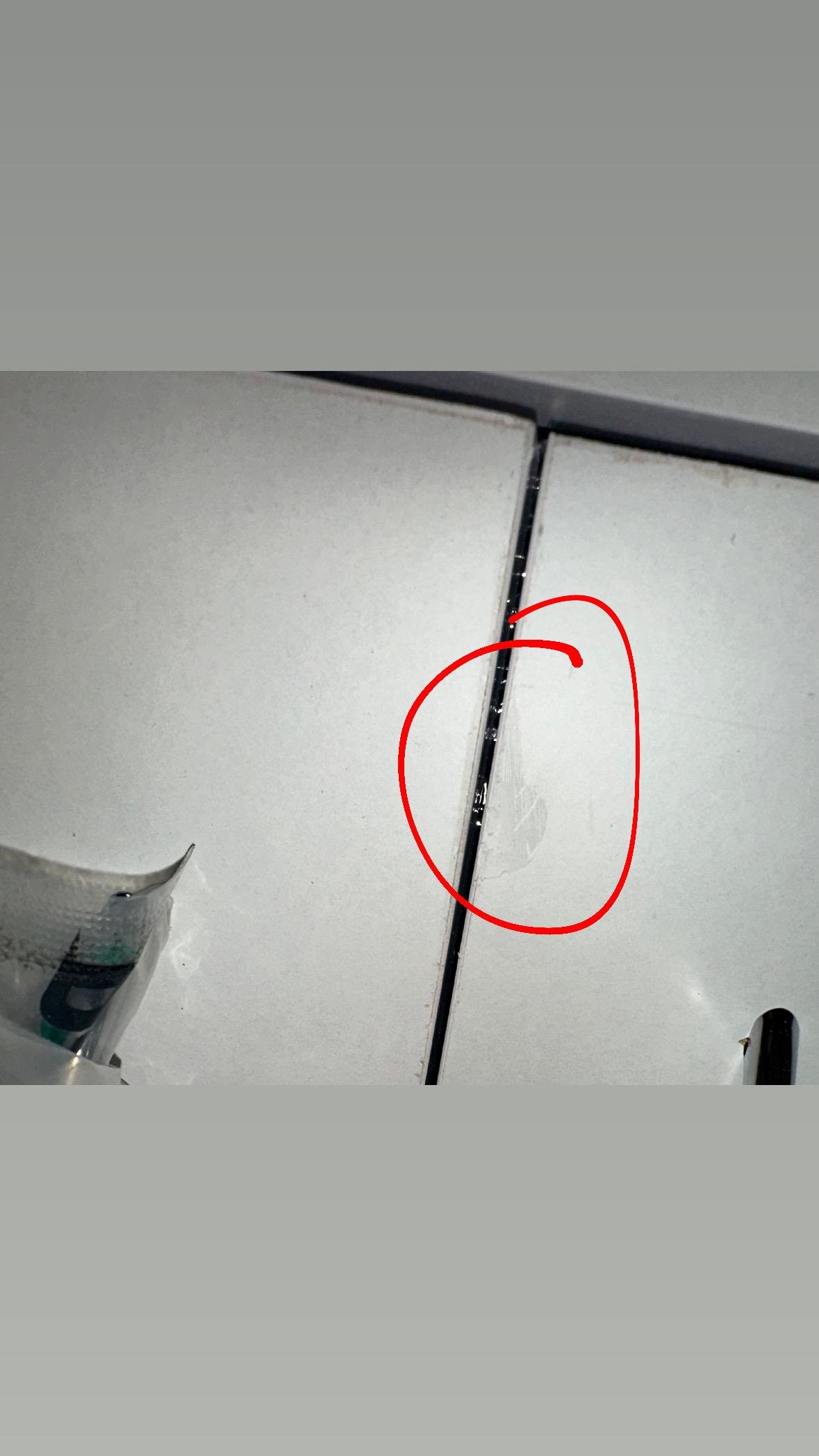 Тумба в ванную комнату Verona Т-1 с умывальником 40 см в реальных условиях использования от покупателя Юлія.