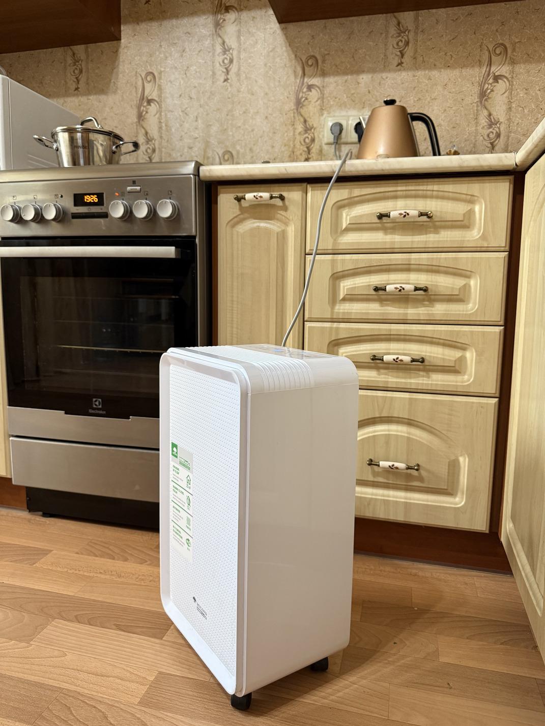 Фото: Осушитель воздуха Mycond Roomer Smart 12, отправлено пользователем Роман Осушитель воздуха Mycond Roomer Smart 12 в реальных условиях использования от пользователя Роман.